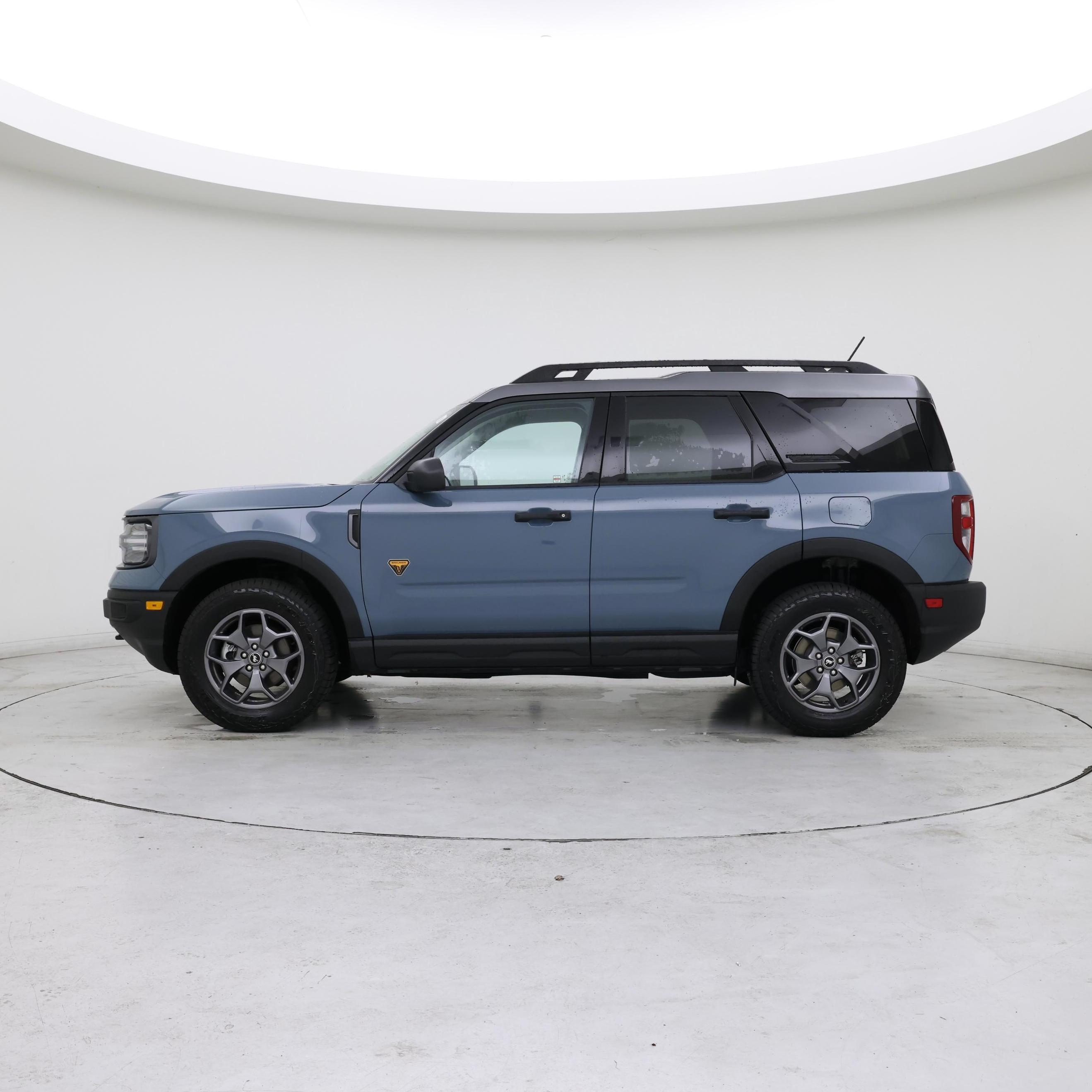Thumbnail: 2023 Ford Bronco Sport - 3
