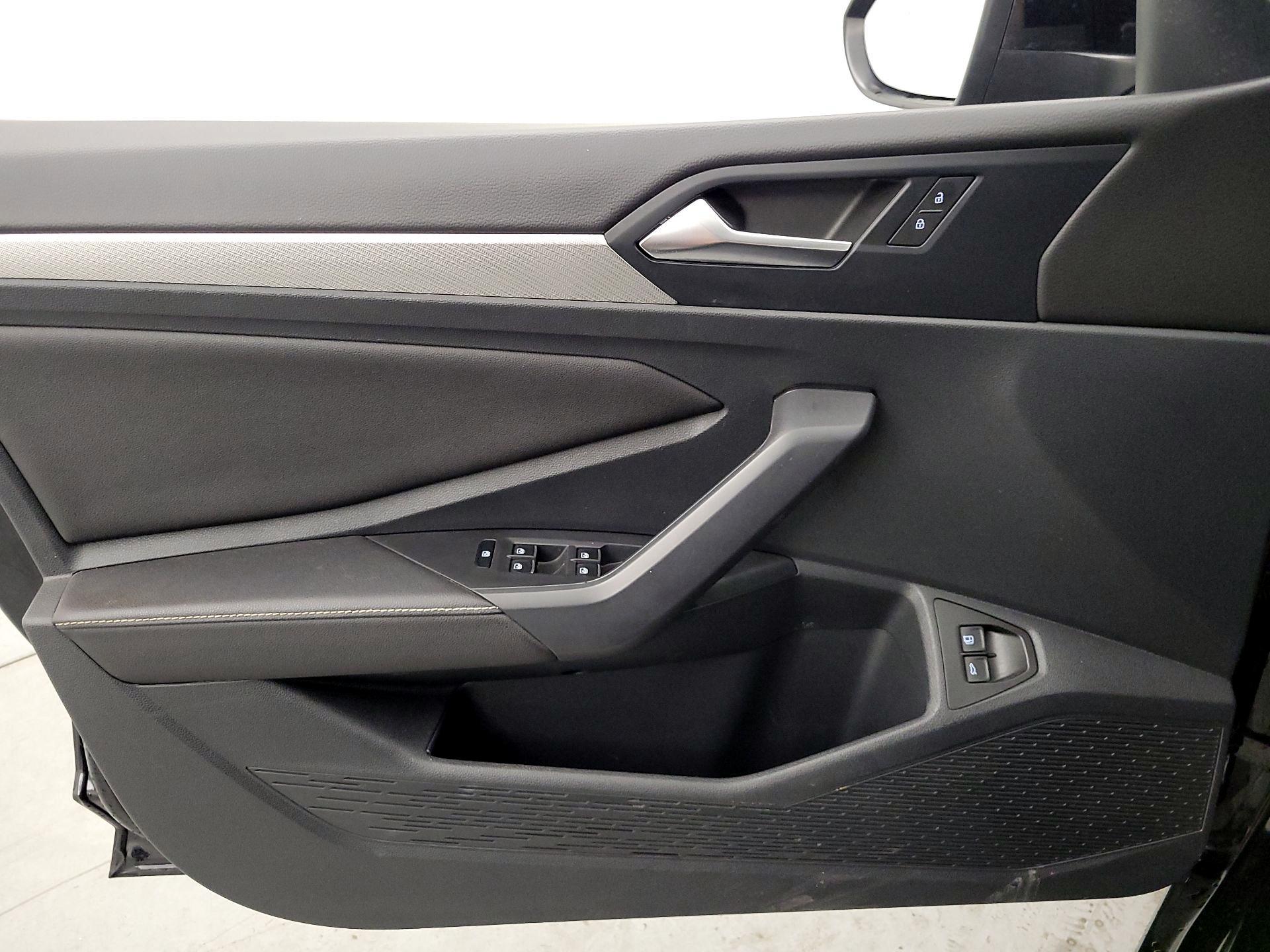 Thumbnail: 2023 Volkswagen Jetta - 12
