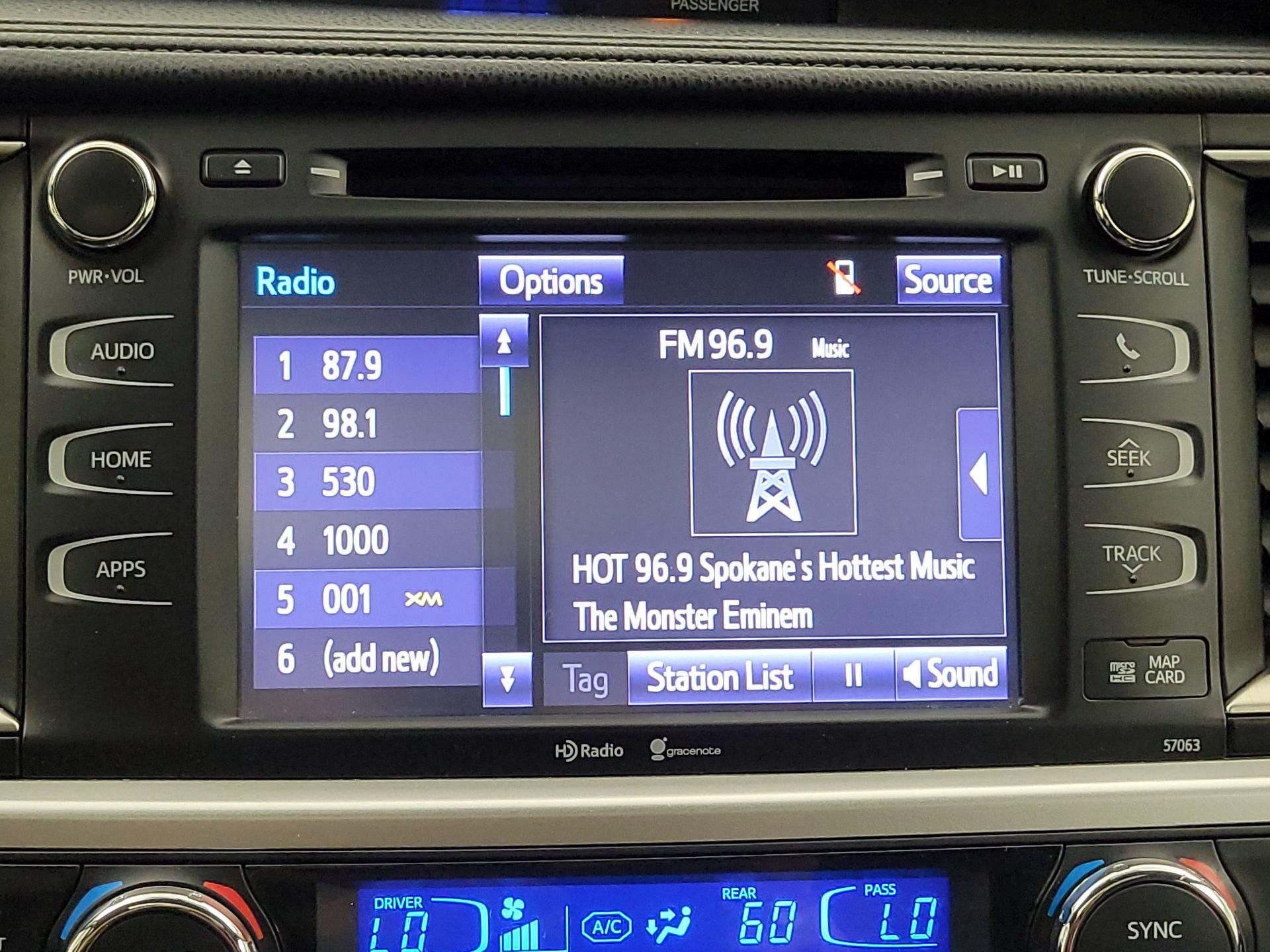 Thumbnail: 2015 Toyota Highlander - 16