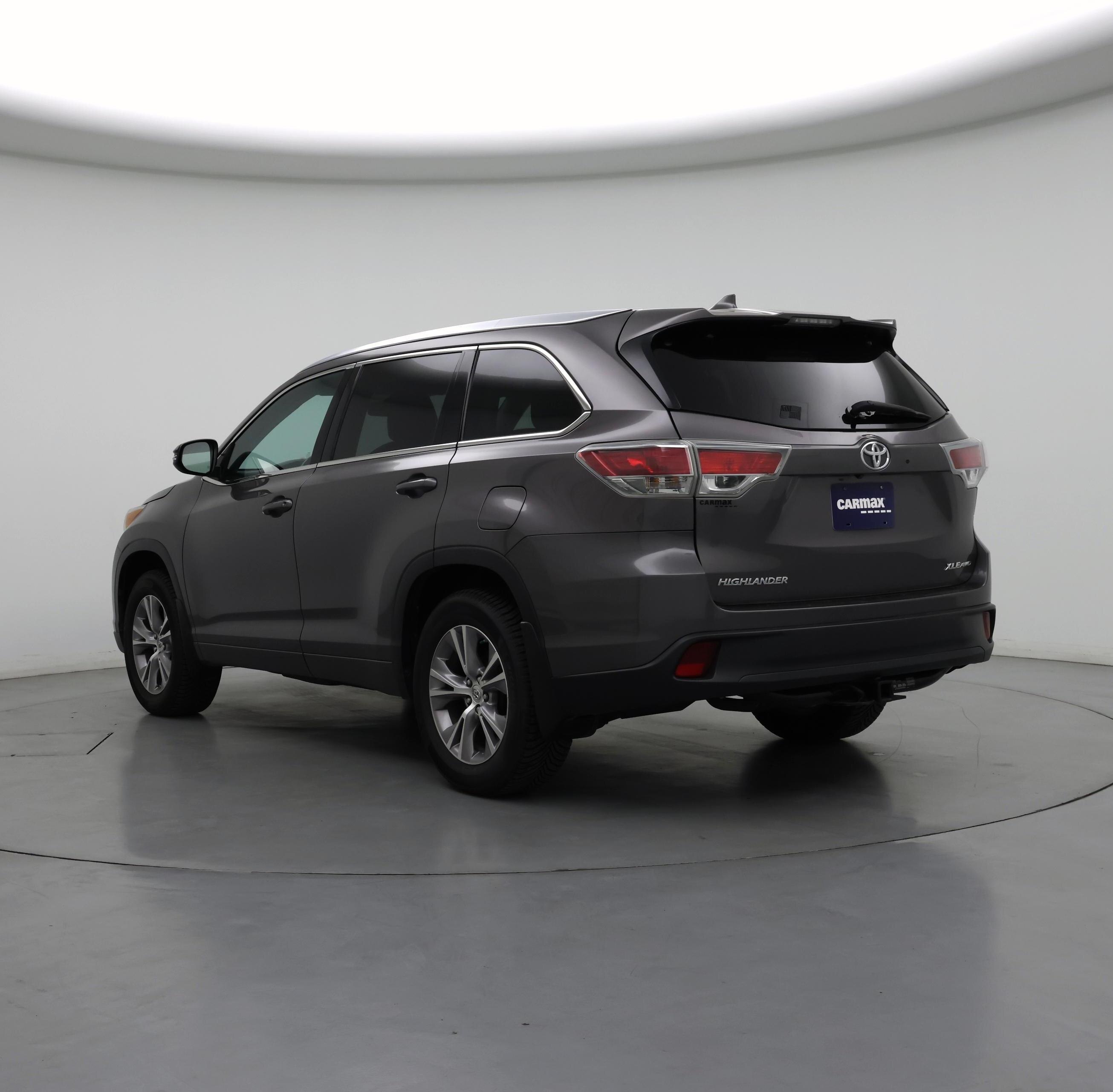Thumbnail: 2015 Toyota Highlander - 2