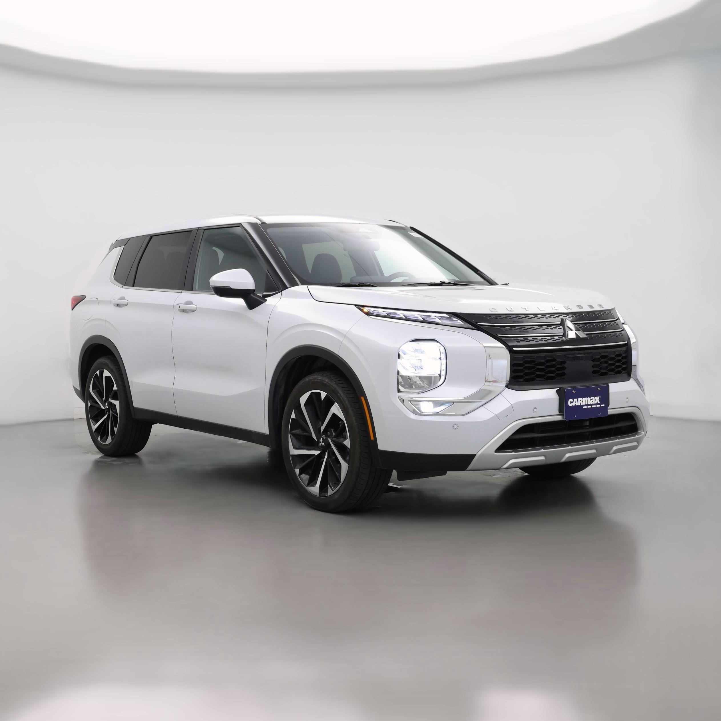 Thumbnail: 2024 Mitsubishi Outlander - 1