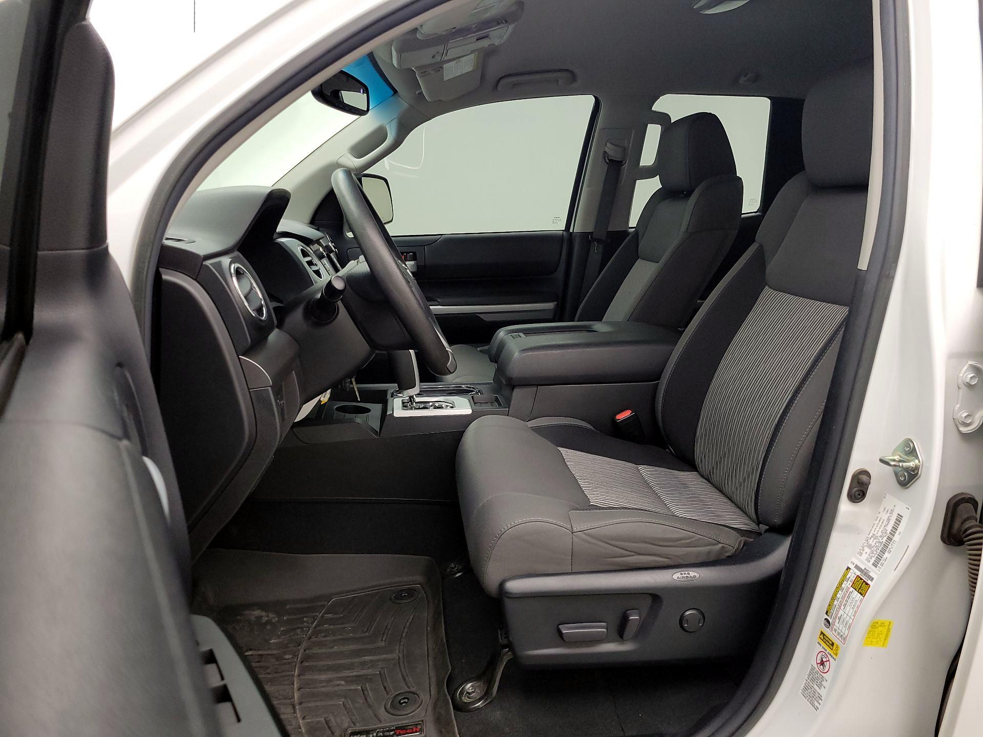 Thumbnail: 2015 Toyota Tundra - 11