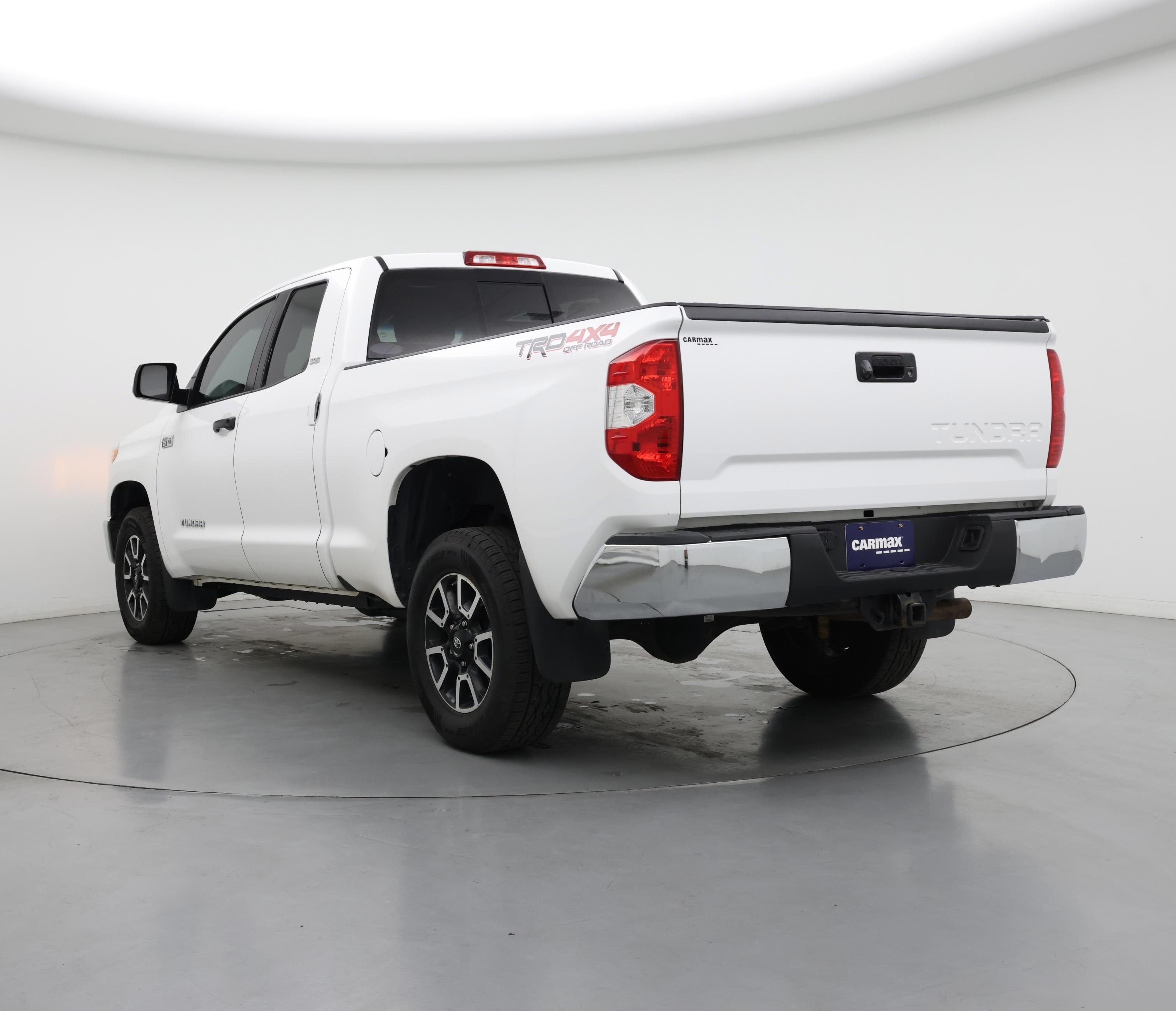 Thumbnail: 2015 Toyota Tundra - 2