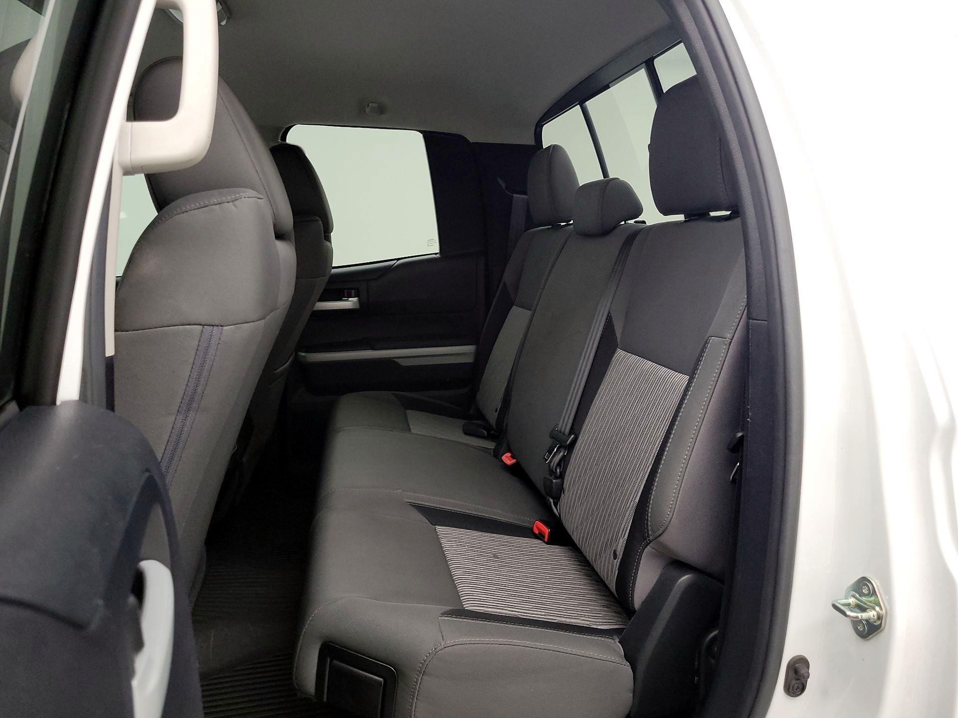 Thumbnail: 2015 Toyota Tundra - 19
