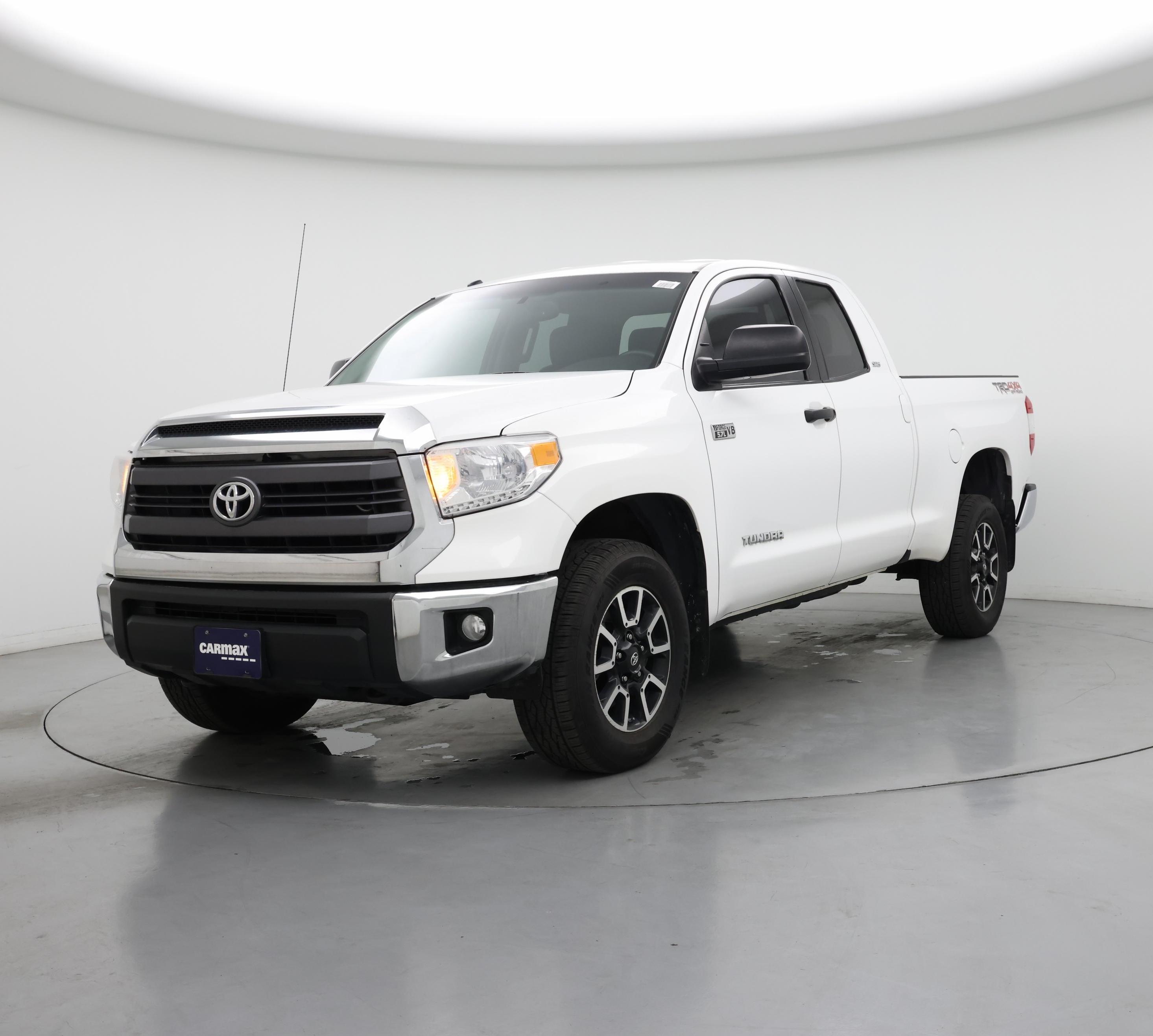 Thumbnail: 2015 Toyota Tundra - 4
