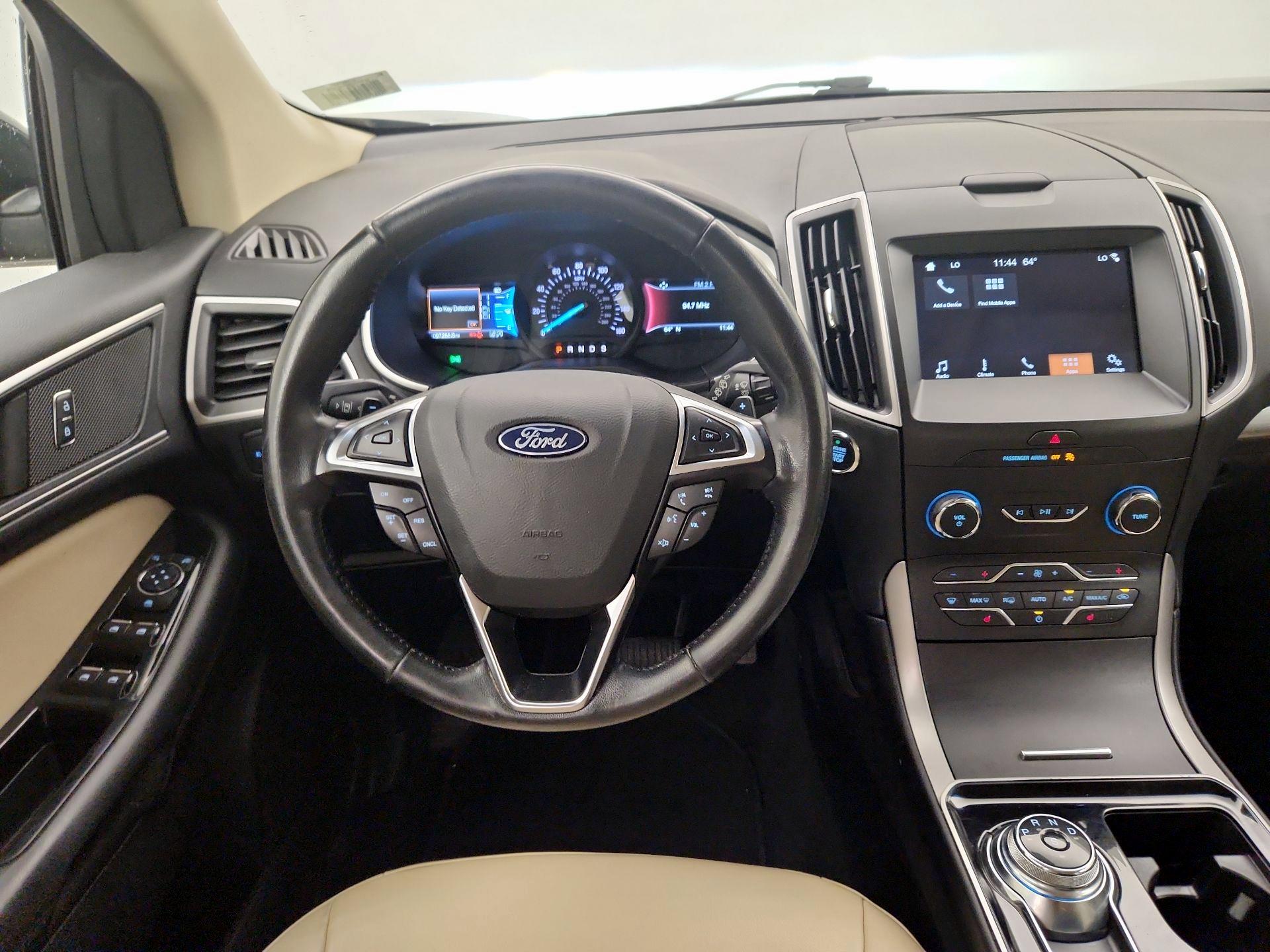 Thumbnail: 2019 Ford Edge - 10