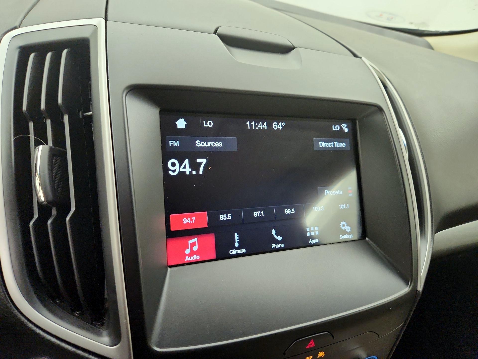Thumbnail: 2019 Ford Edge - 15