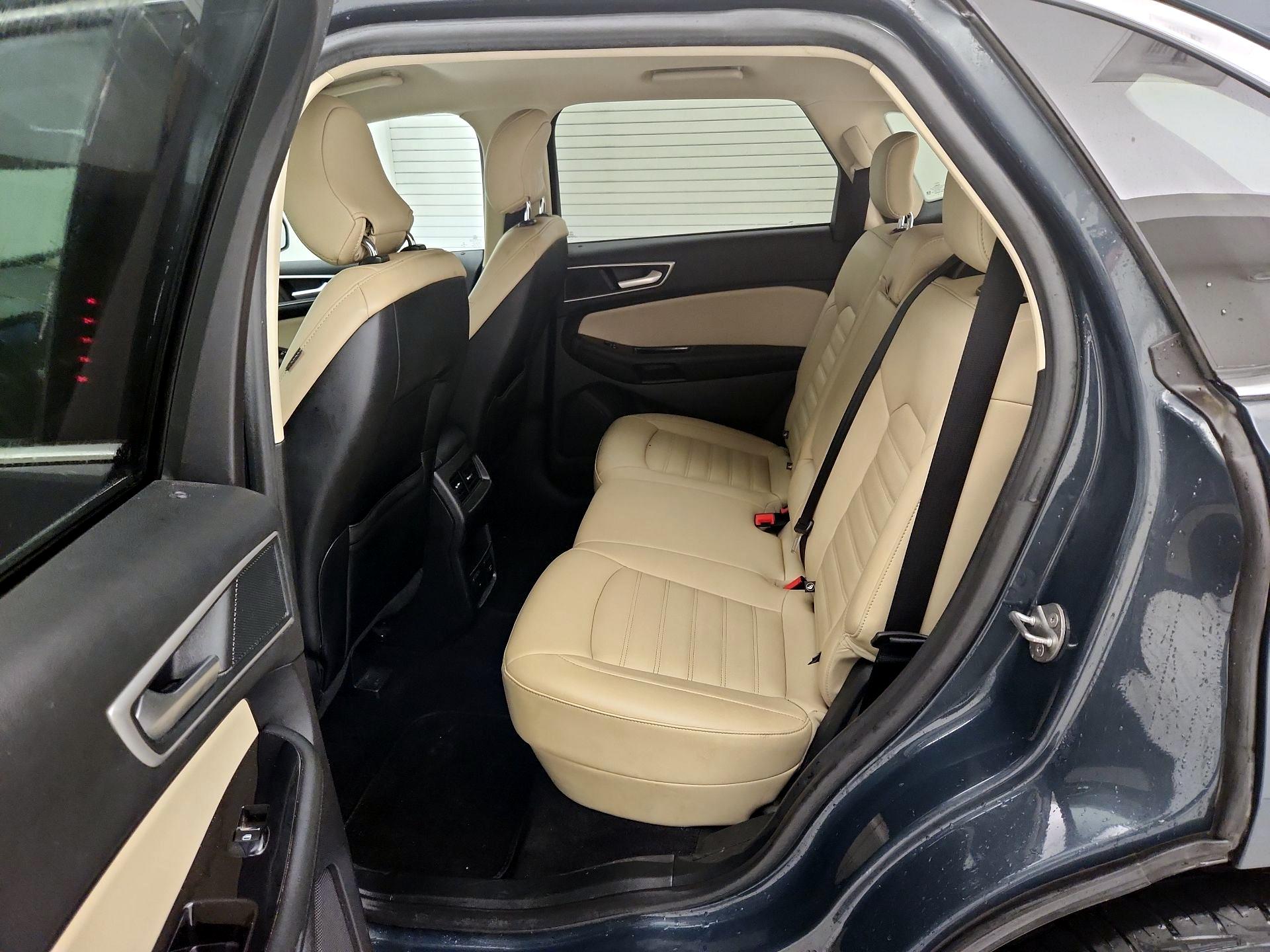 Thumbnail: 2019 Ford Edge - 19