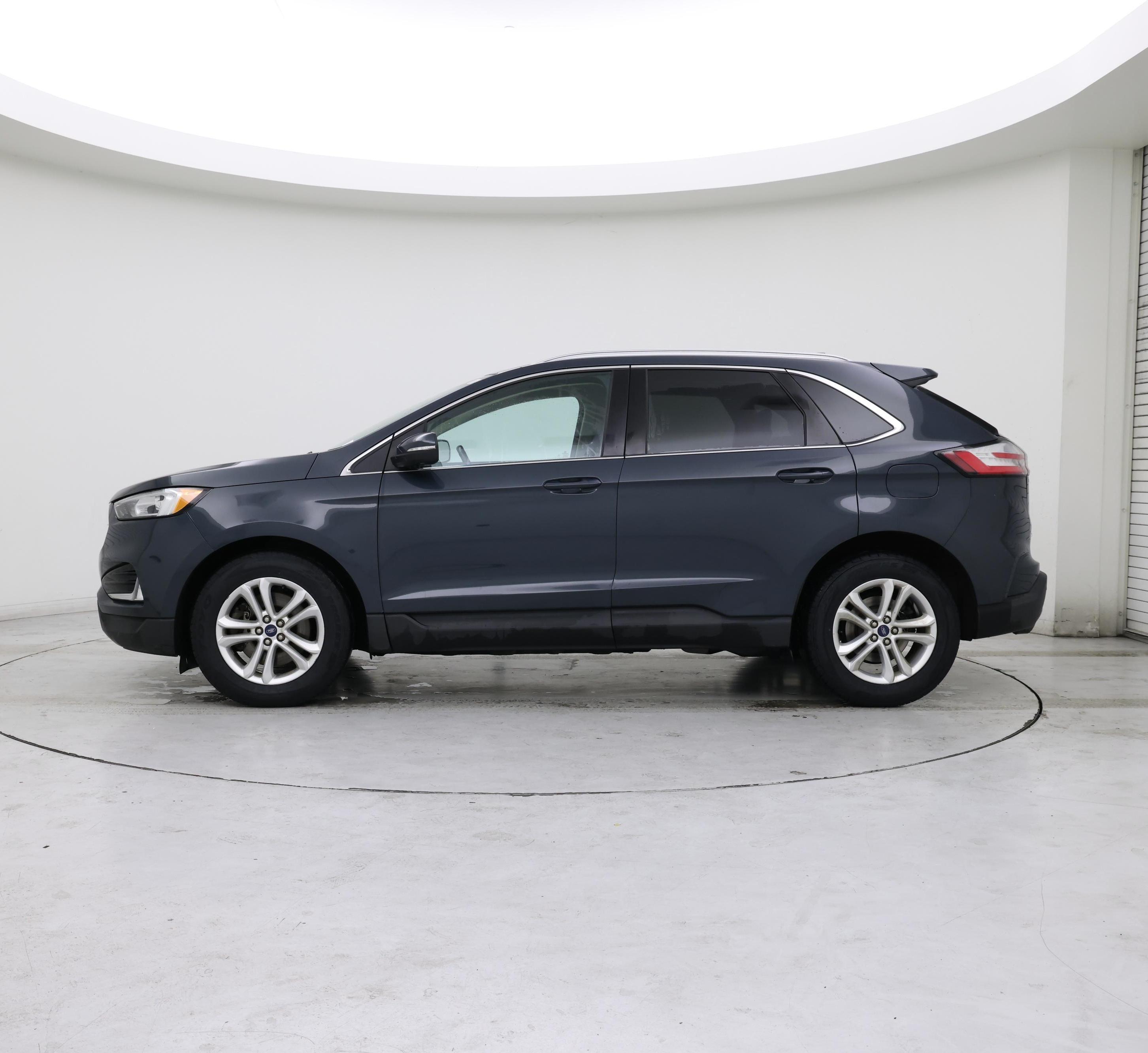 Thumbnail: 2019 Ford Edge - 3