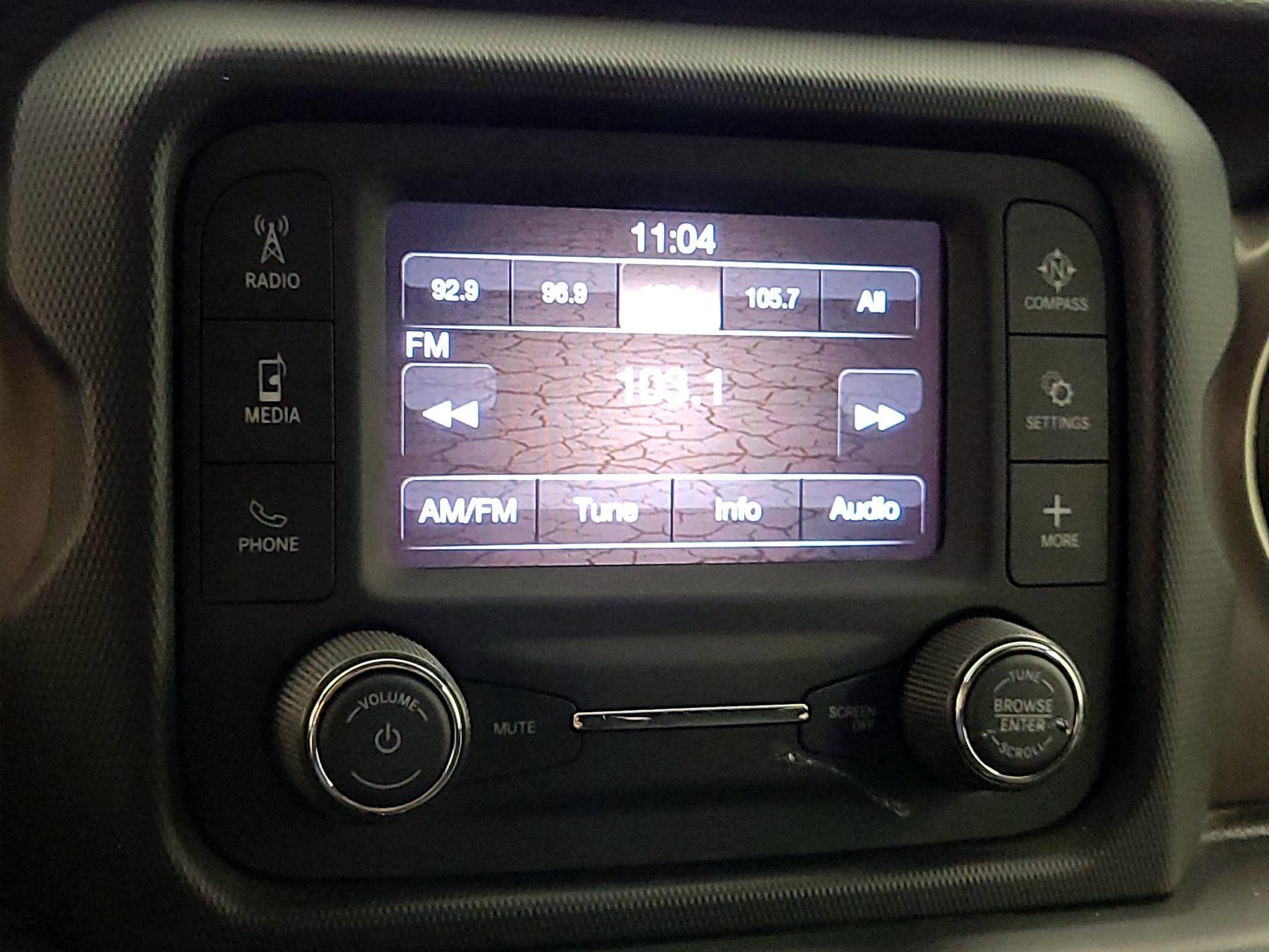 Thumbnail: 2020 Jeep Wrangler - 15