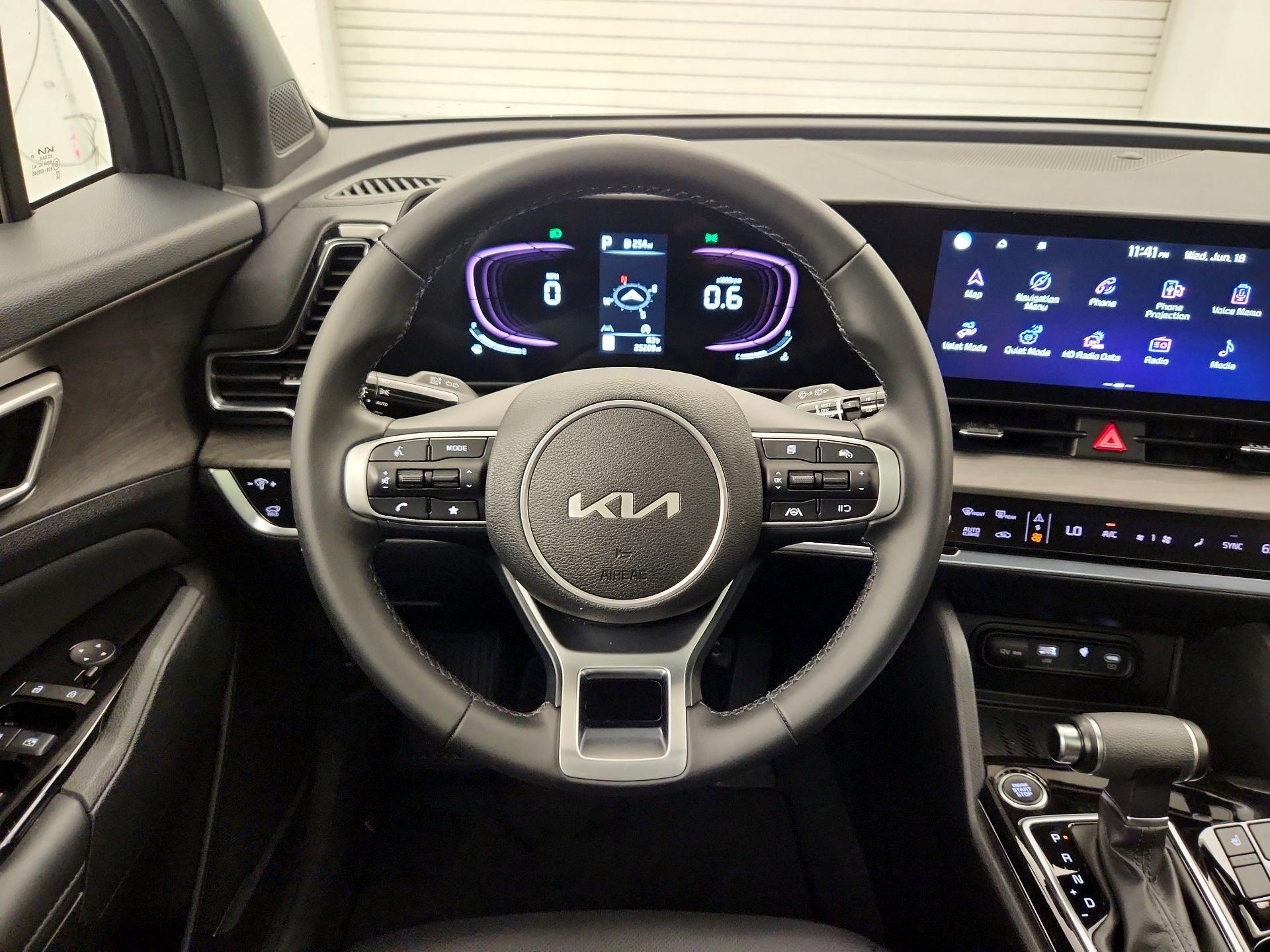 Thumbnail: 2023 Kia Sportage - 10