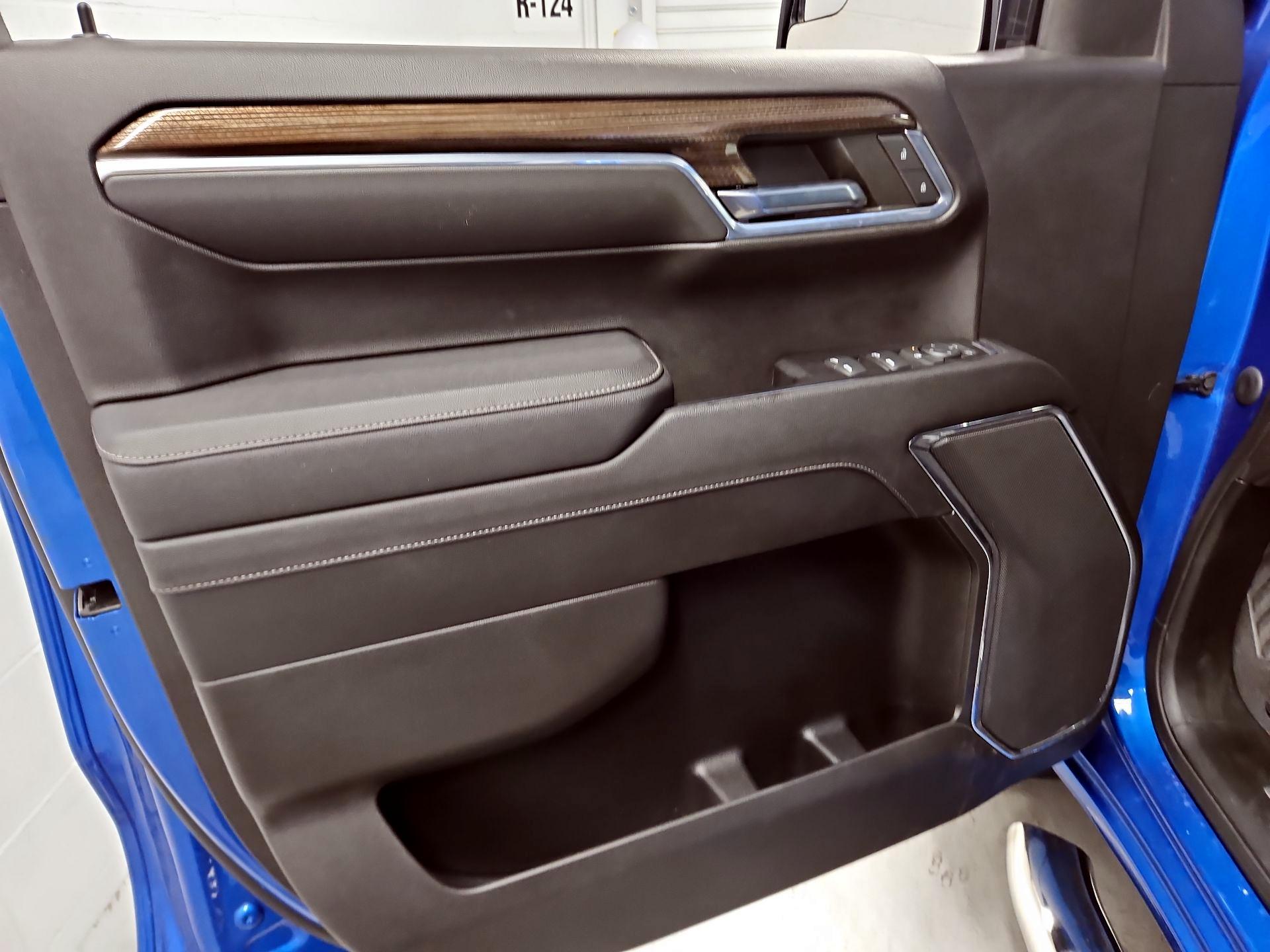 Thumbnail: 2023 Chevrolet Silverado 1500 - 12