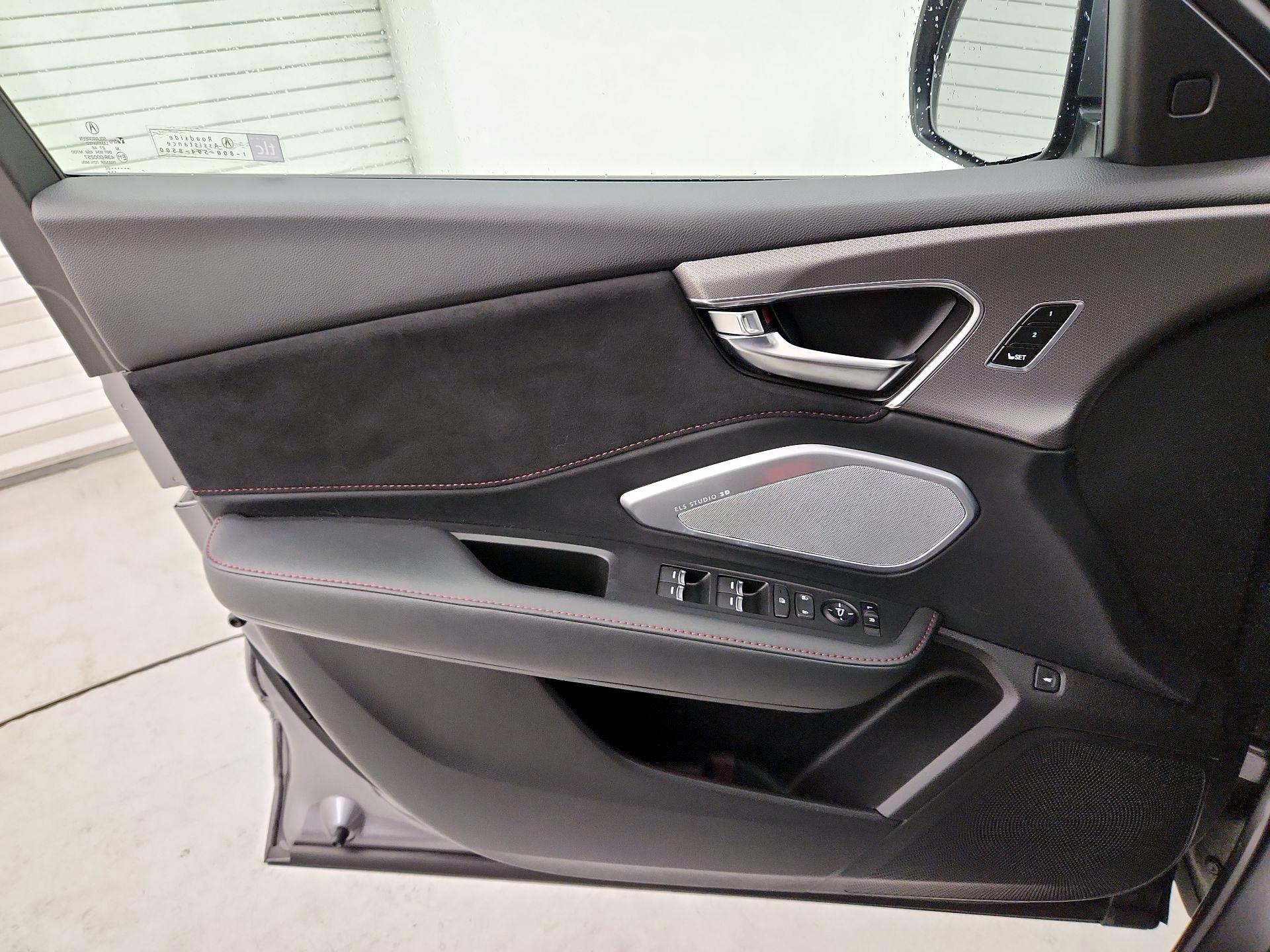 Thumbnail: 2022 Acura RDX - 12