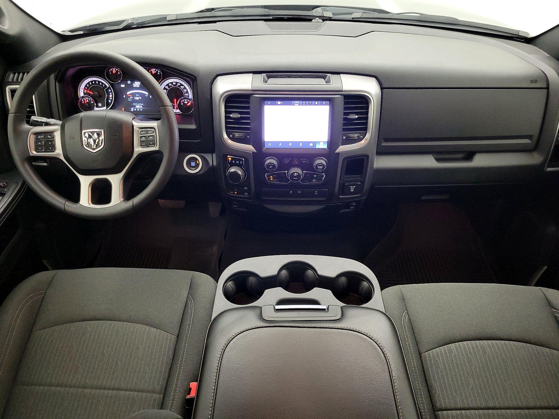 Thumbnail: 2022 RAM 1500 Classic - 9