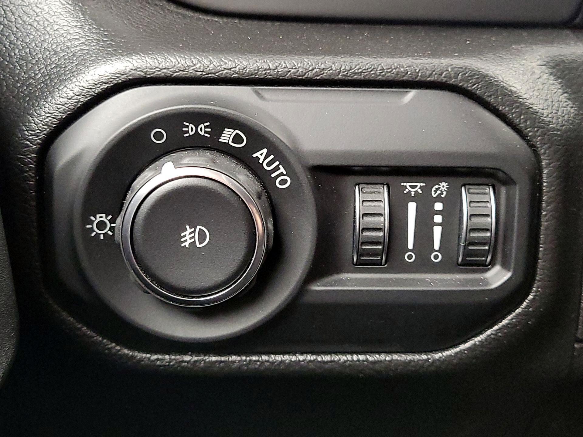 Thumbnail: 2022 Jeep Wrangler - 13