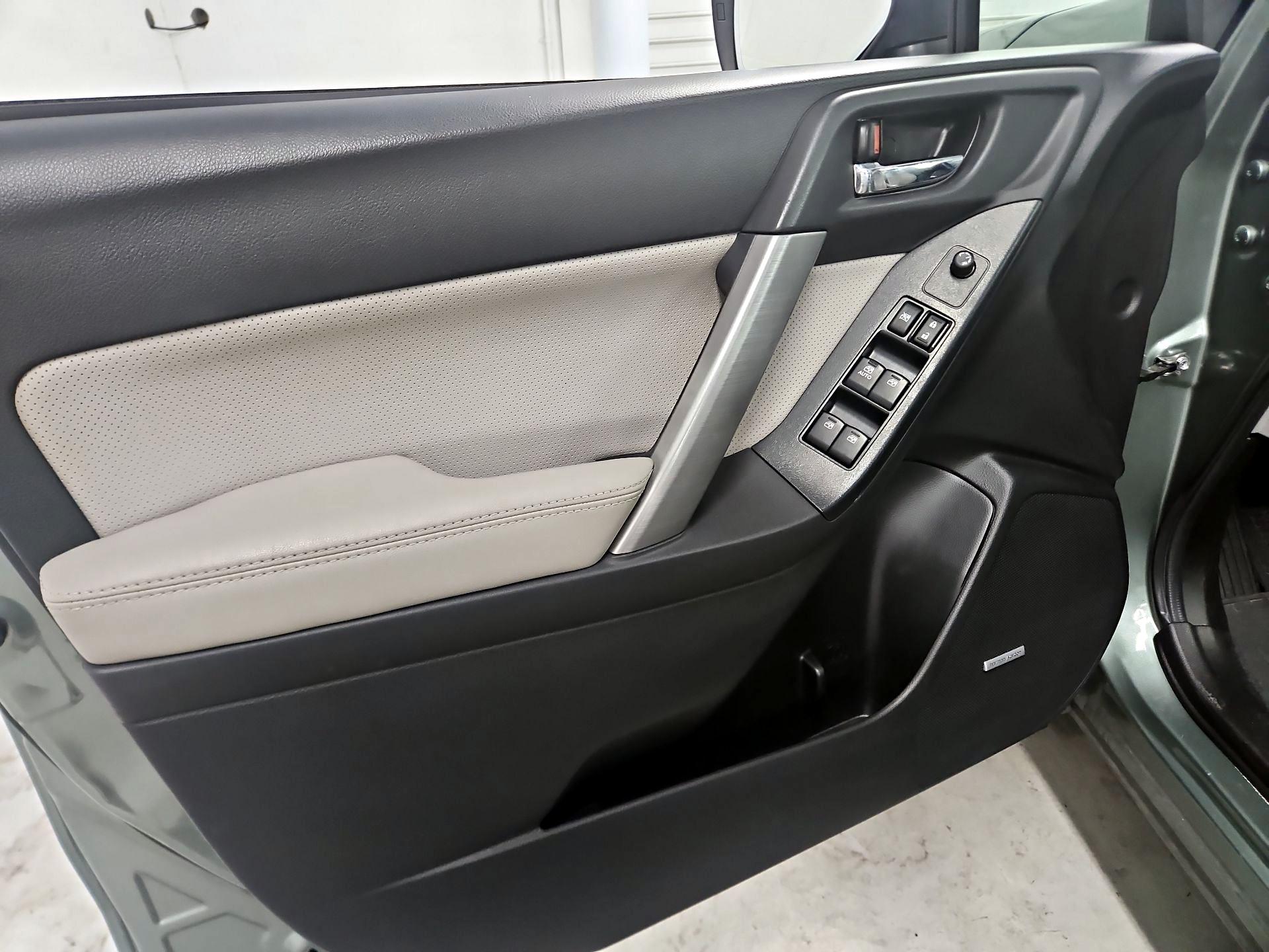 Thumbnail: 2016 Subaru Forester - 12