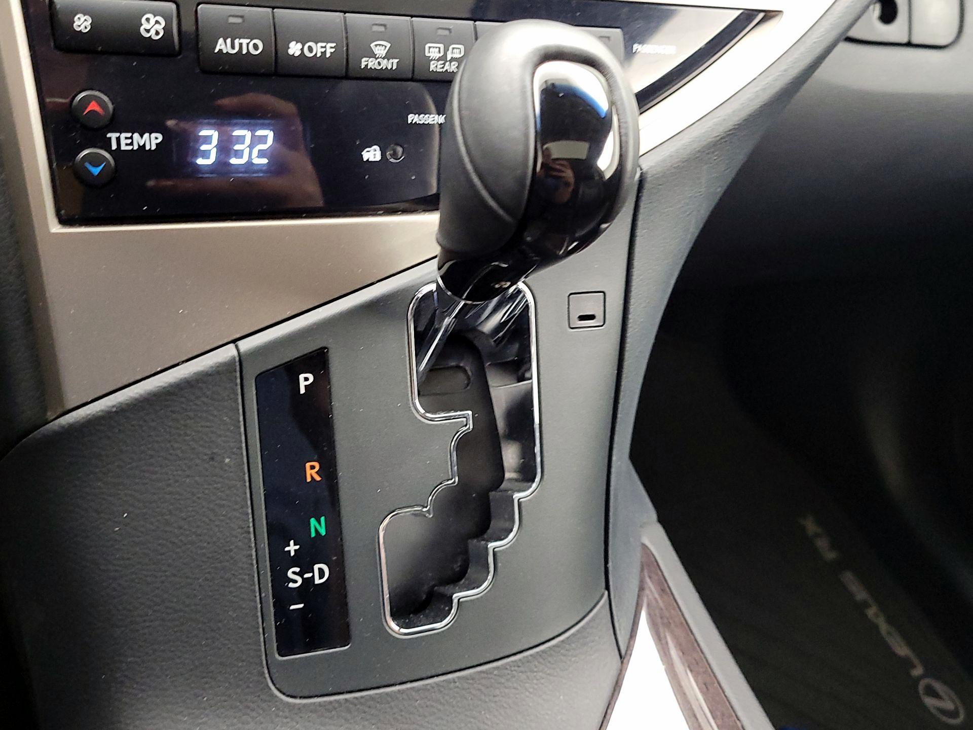 Thumbnail: 2015 Lexus RX - 18