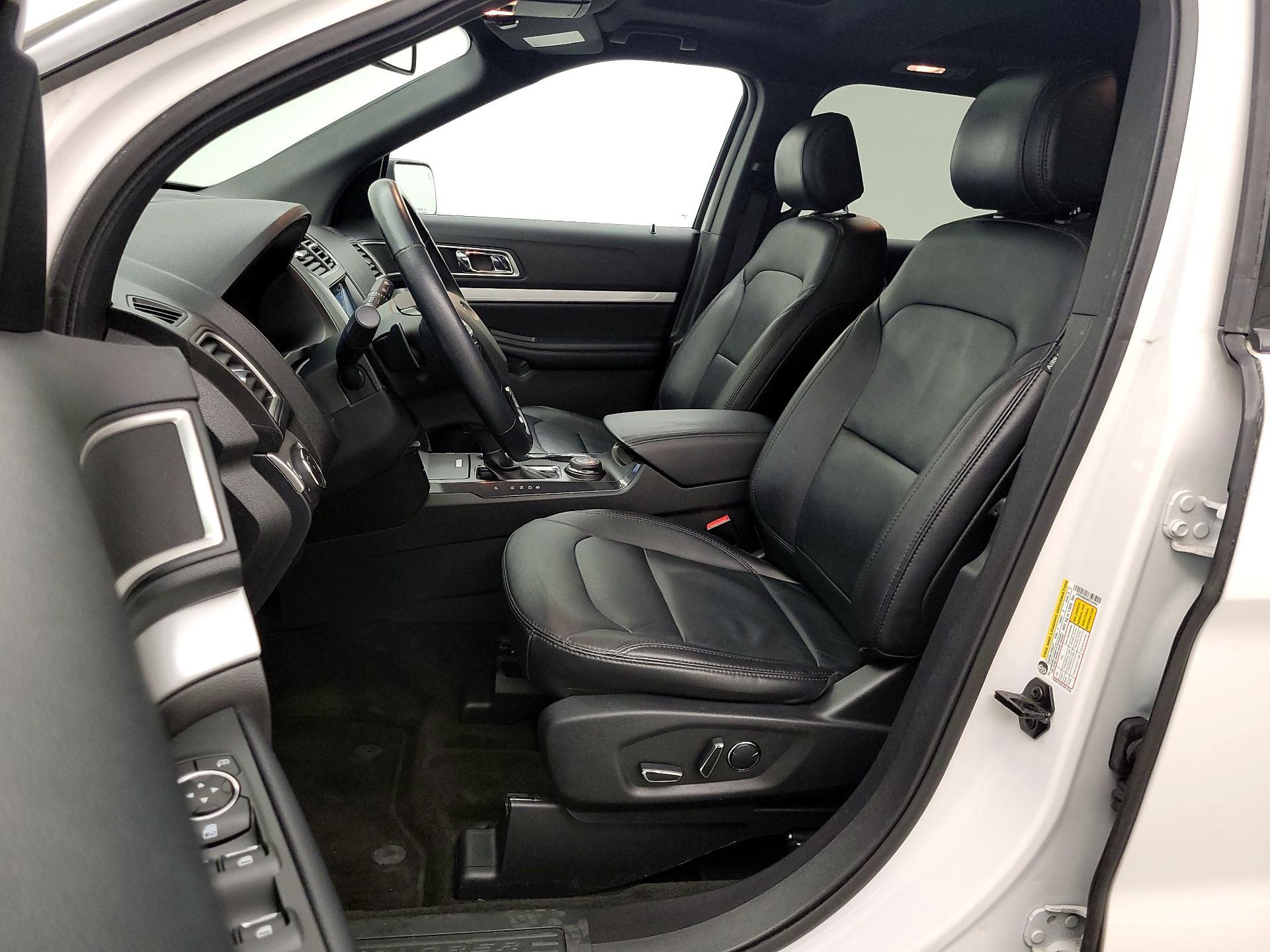 Thumbnail: 2017 Ford Explorer - 11