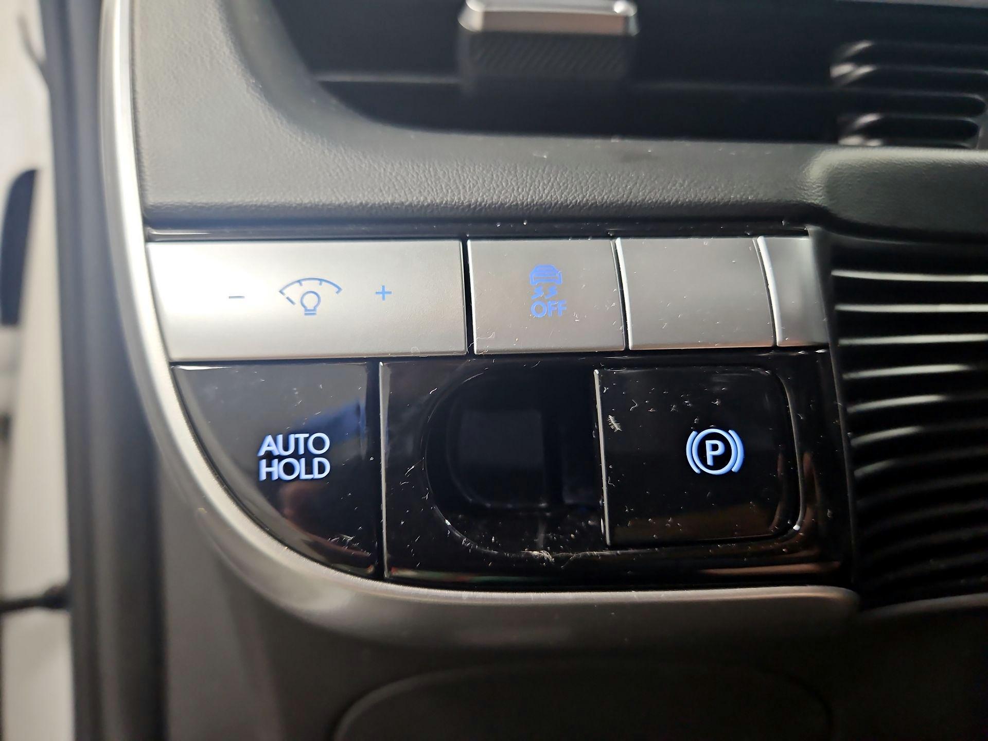 Thumbnail: 2023 Hyundai Ioniq 5 - 13