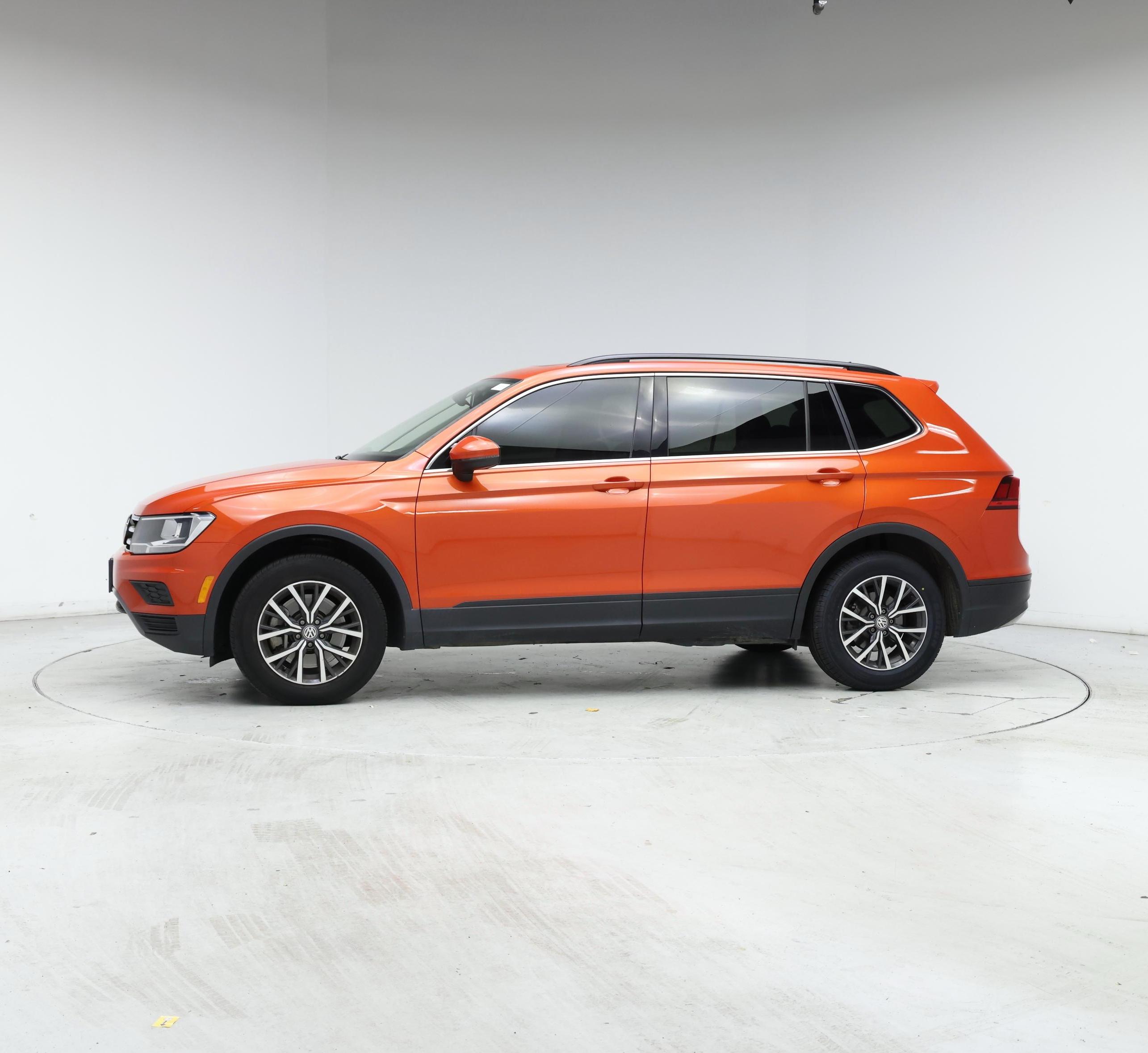 Thumbnail: 2019 Volkswagen Tiguan - 3