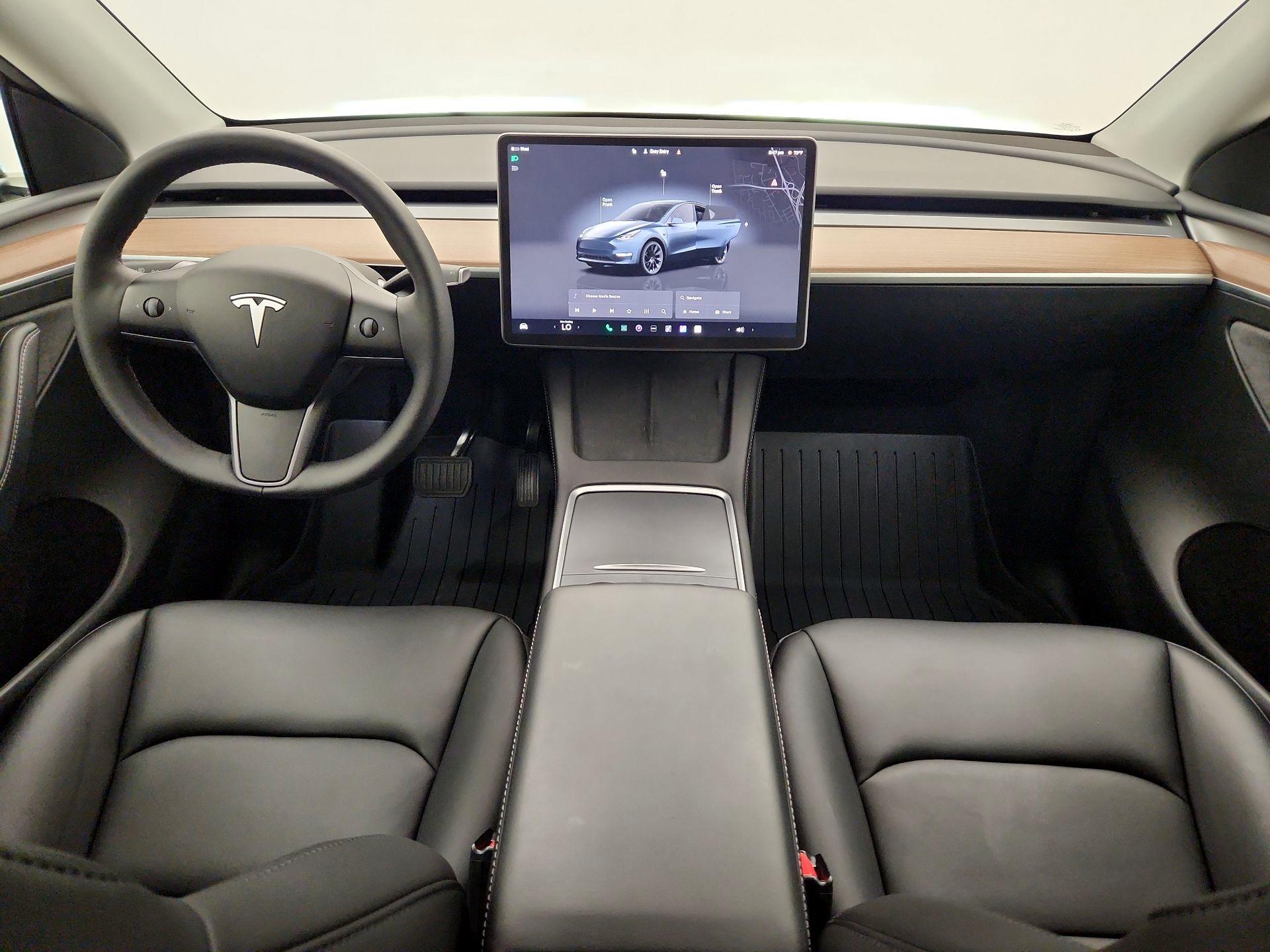 Thumbnail: 2024 Tesla Model Y - 9