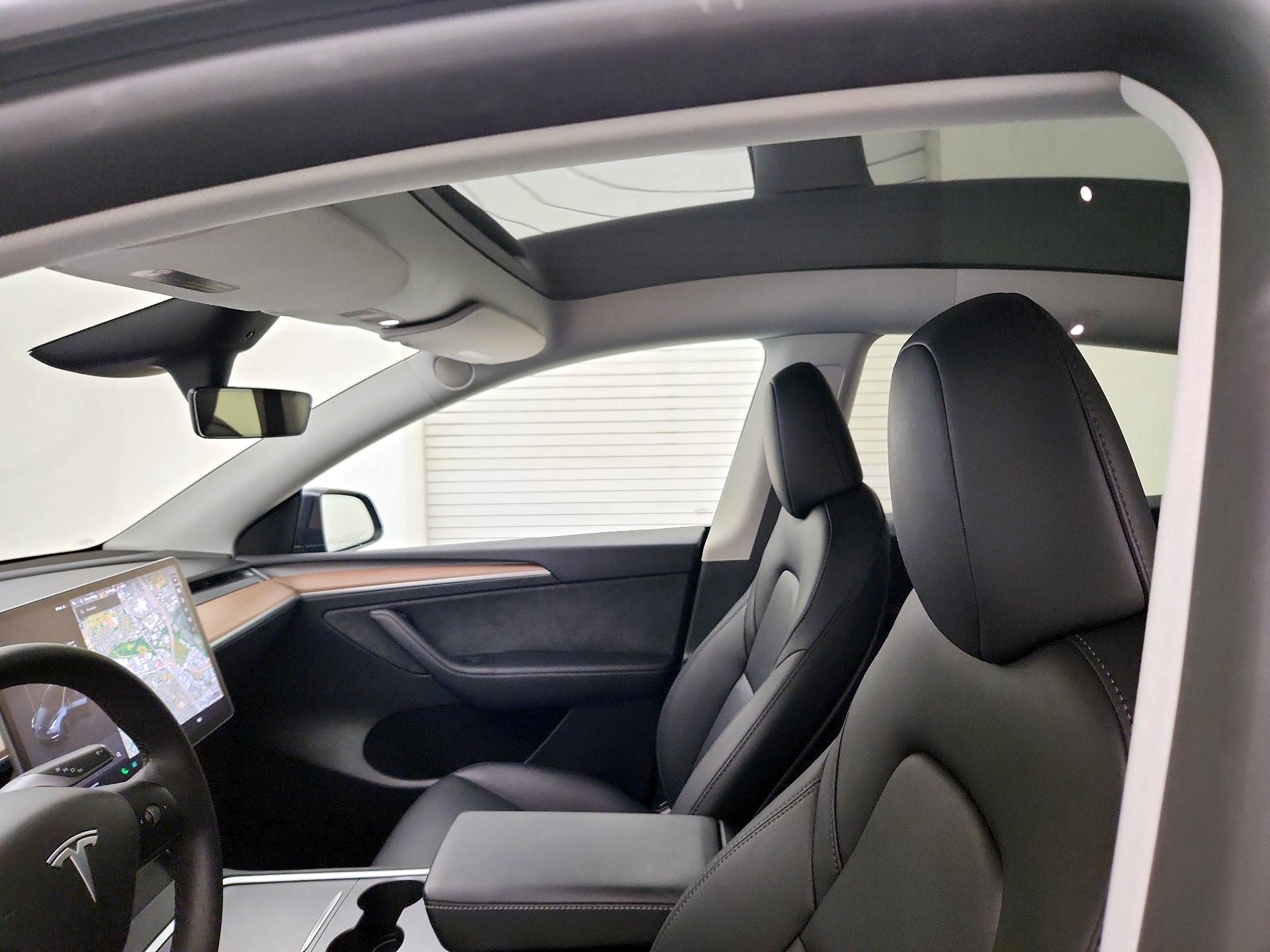Thumbnail: 2024 Tesla Model Y - 18