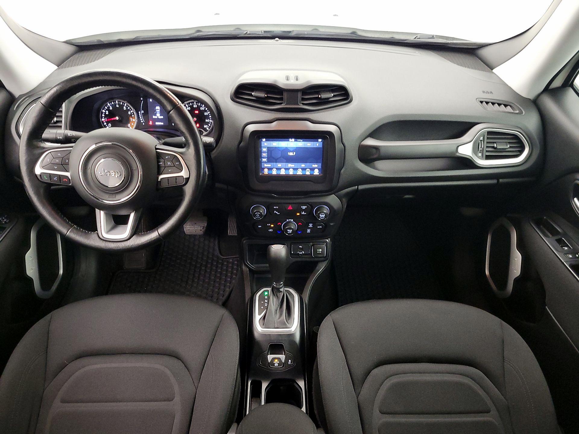 Thumbnail: 2018 Jeep Renegade - 9