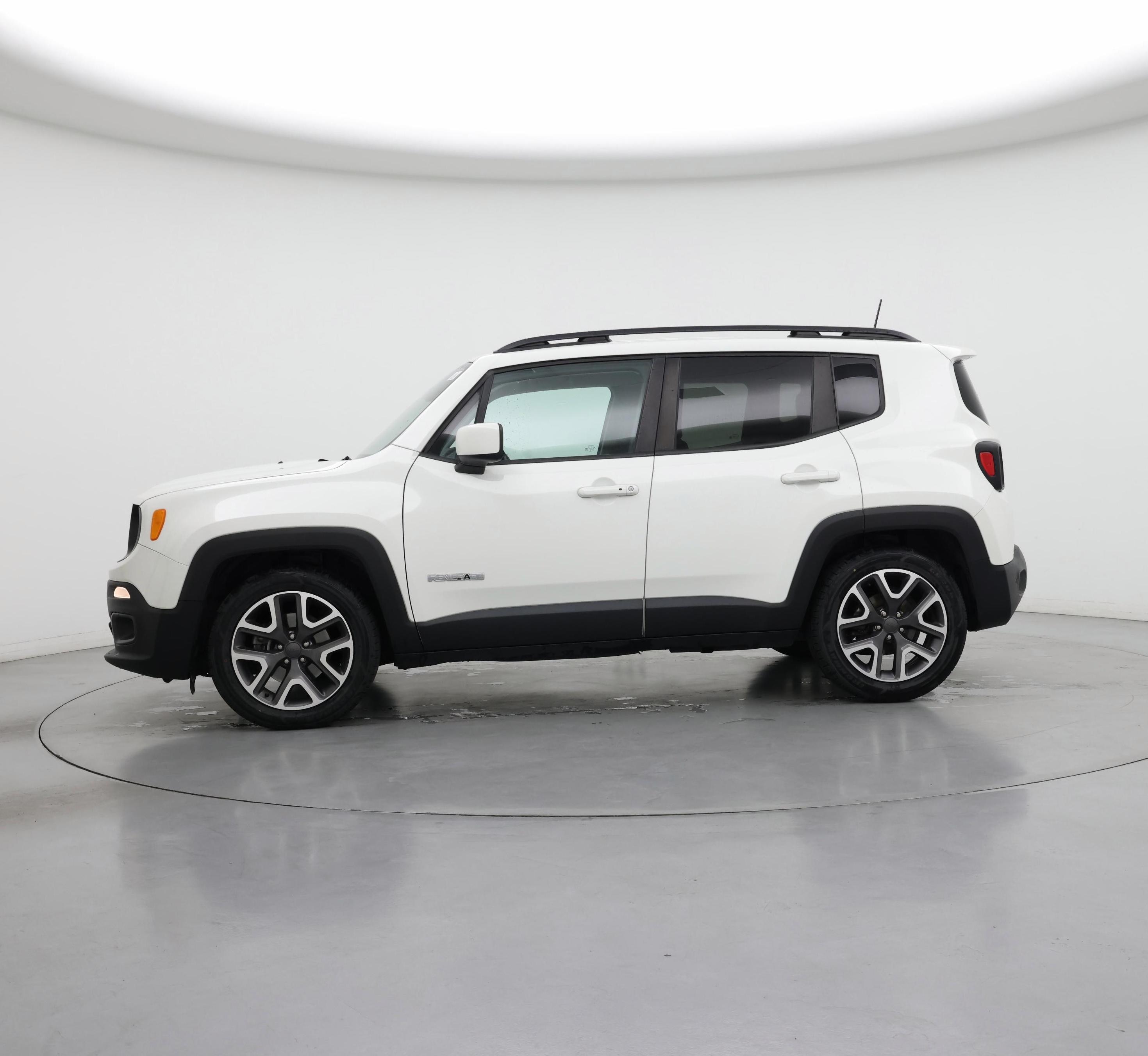 Thumbnail: 2018 Jeep Renegade - 3