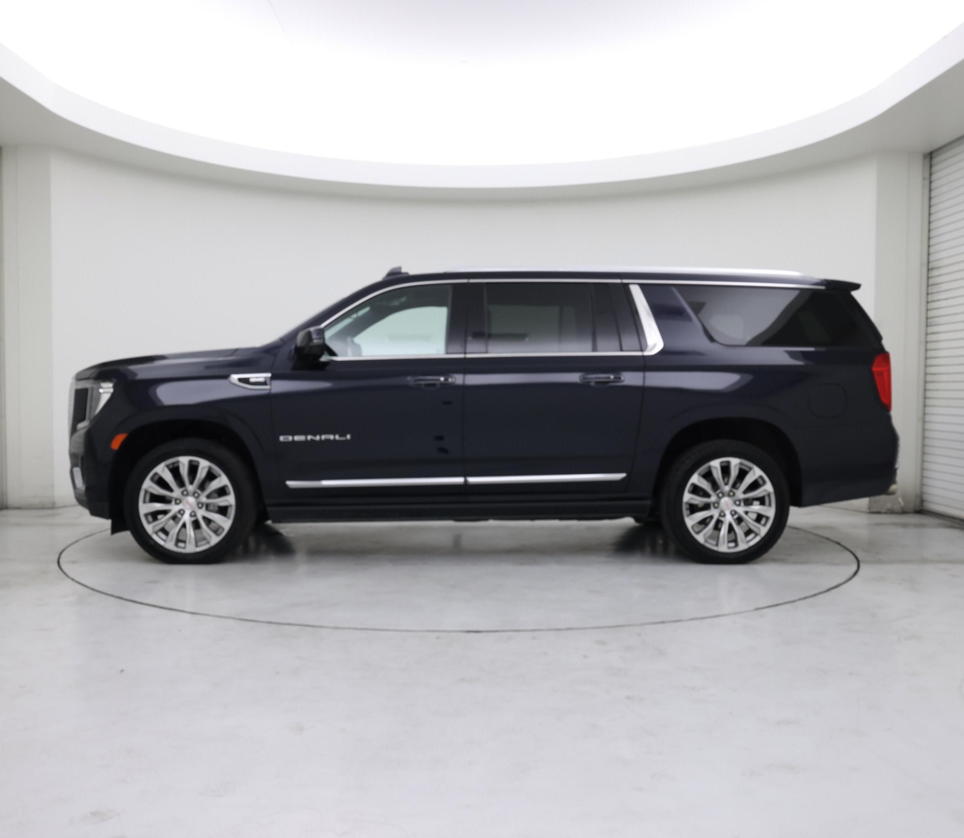 Thumbnail: 2023 GMC Yukon XL - 3
