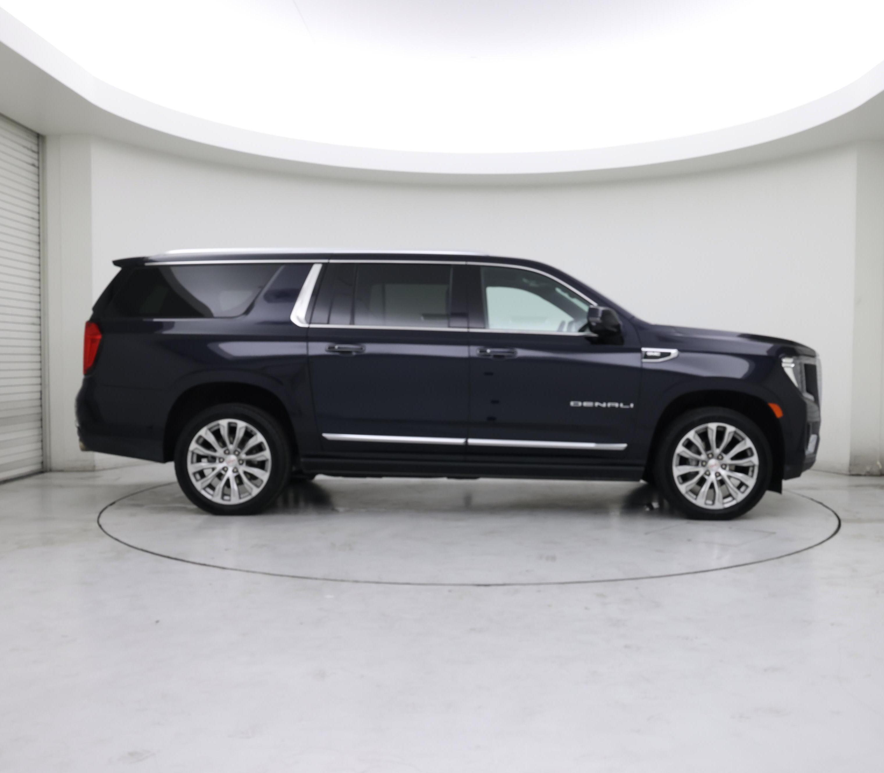 Thumbnail: 2023 GMC Yukon XL - 7
