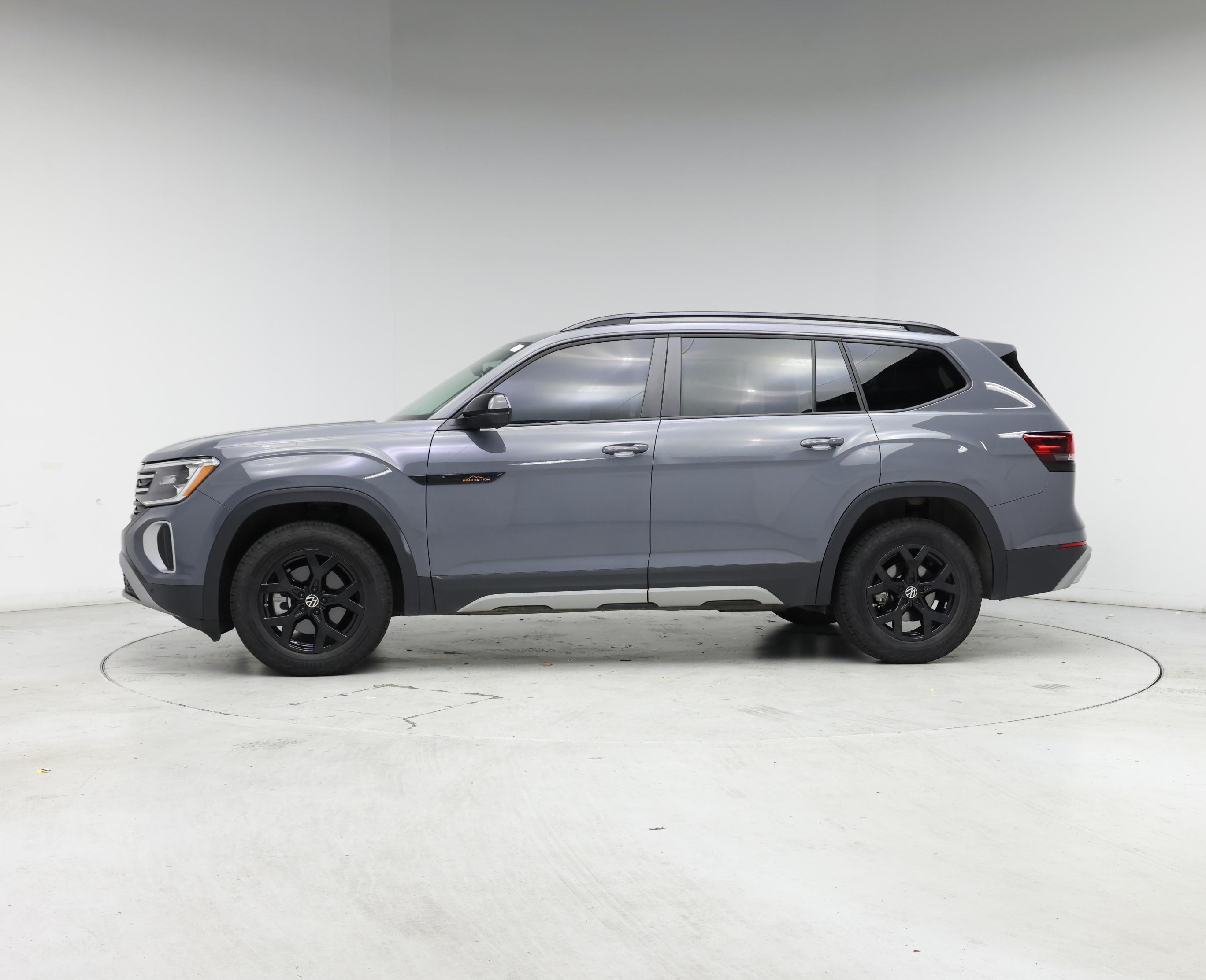 Thumbnail: 2024 Volkswagen Atlas - 3