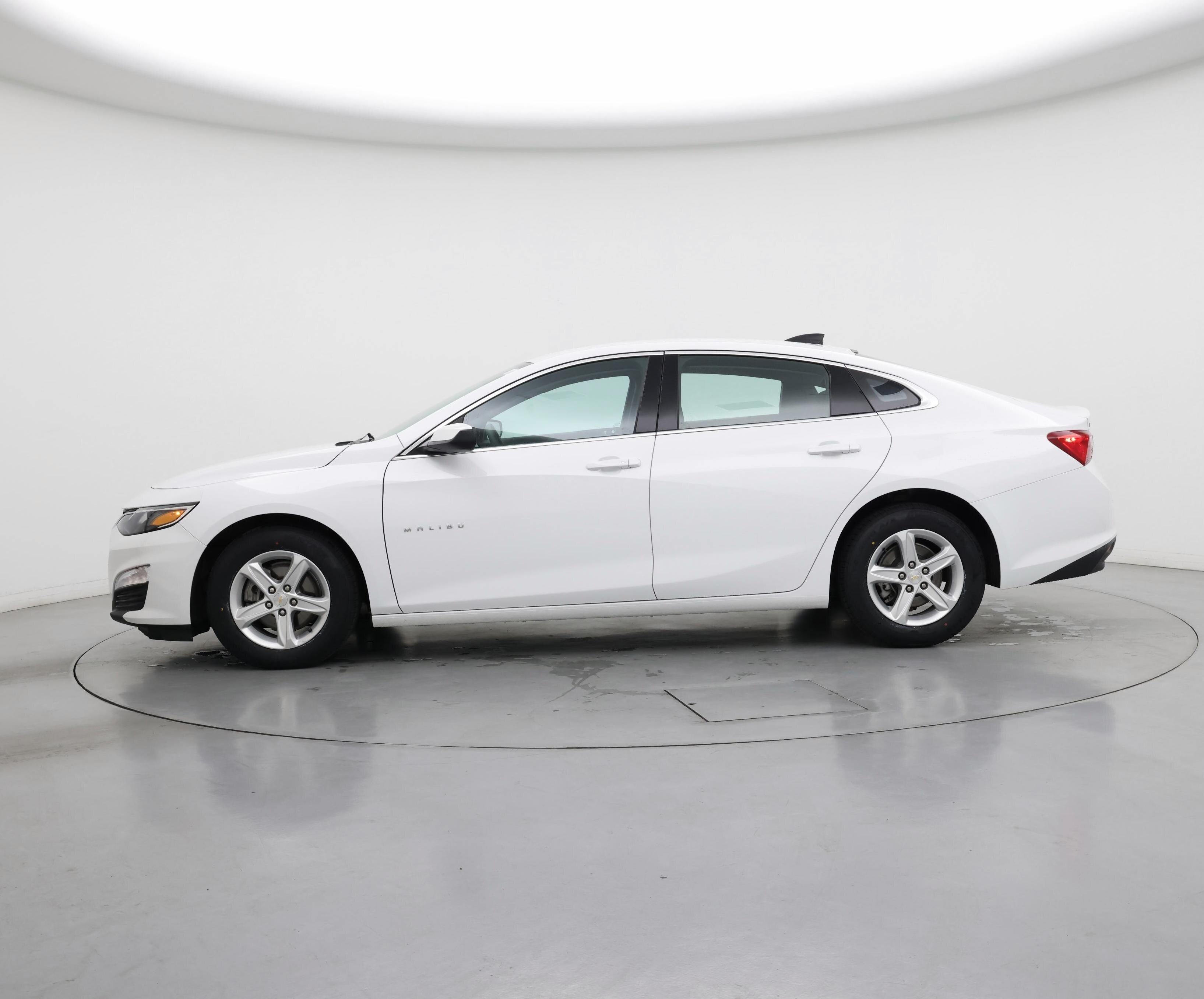 Thumbnail: 2023 Chevrolet Malibu - 3