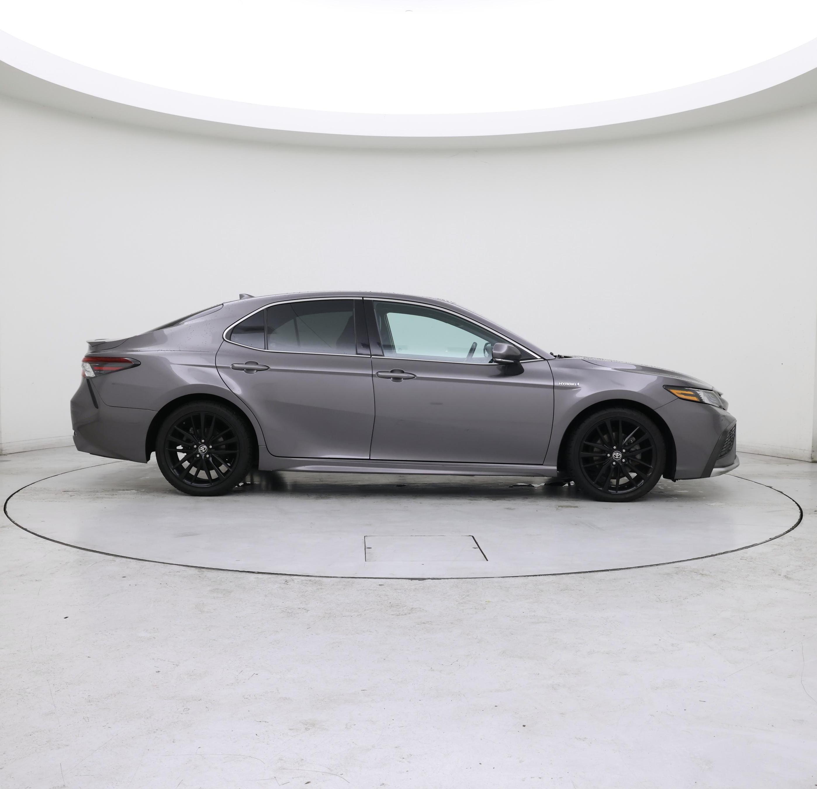 Thumbnail: 2021 Toyota Camry - 7