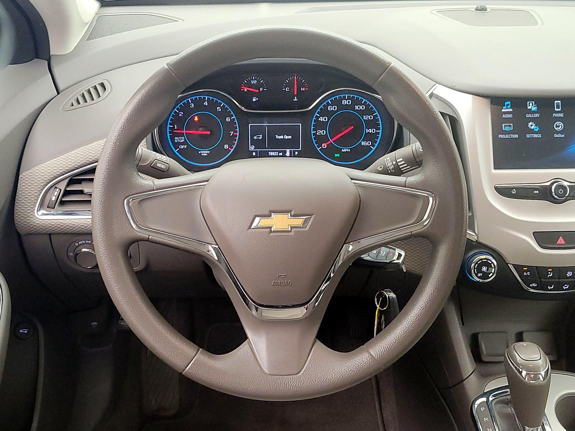 Thumbnail: 2016 Chevrolet Cruze - 10