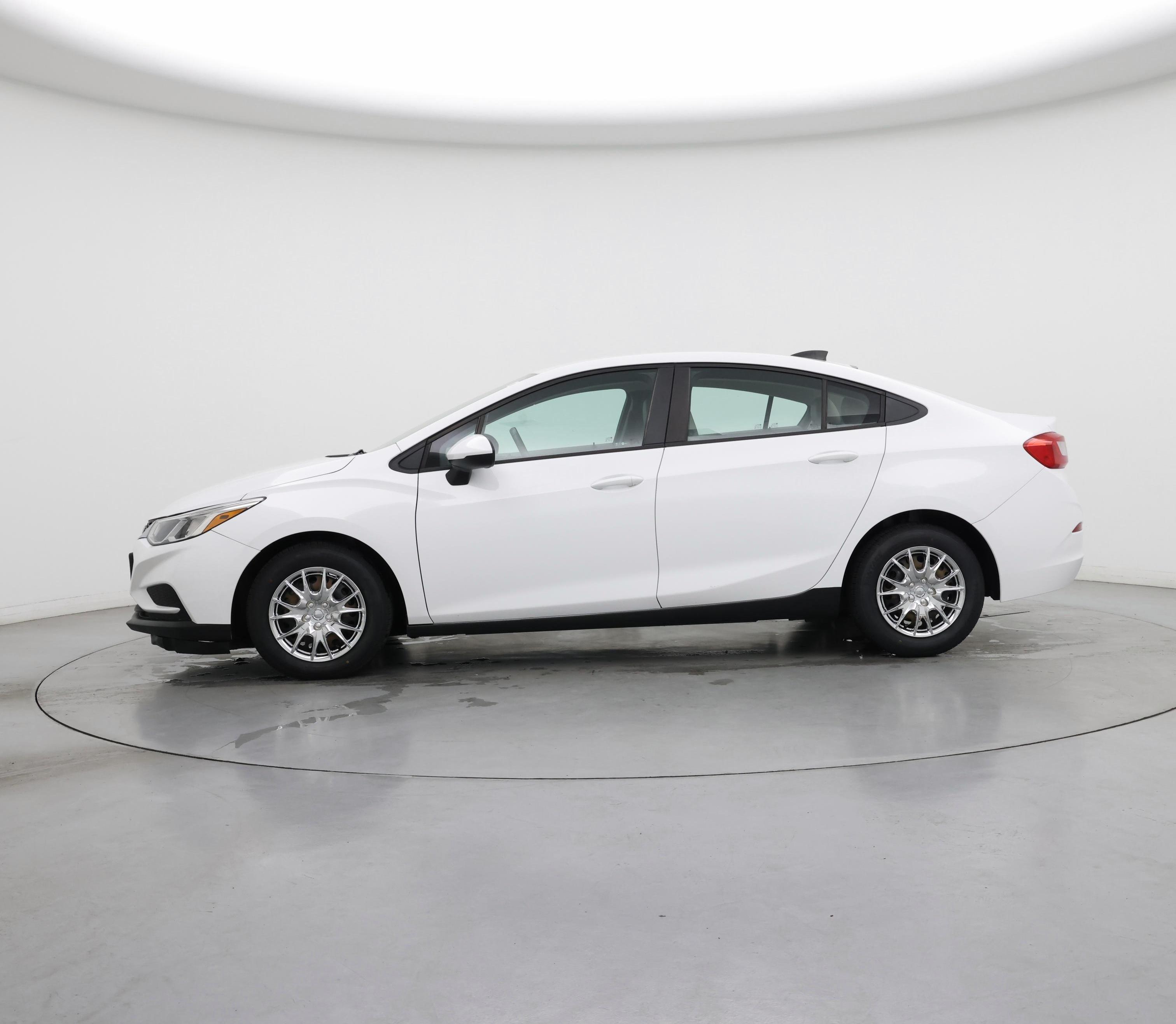 Thumbnail: 2016 Chevrolet Cruze - 3