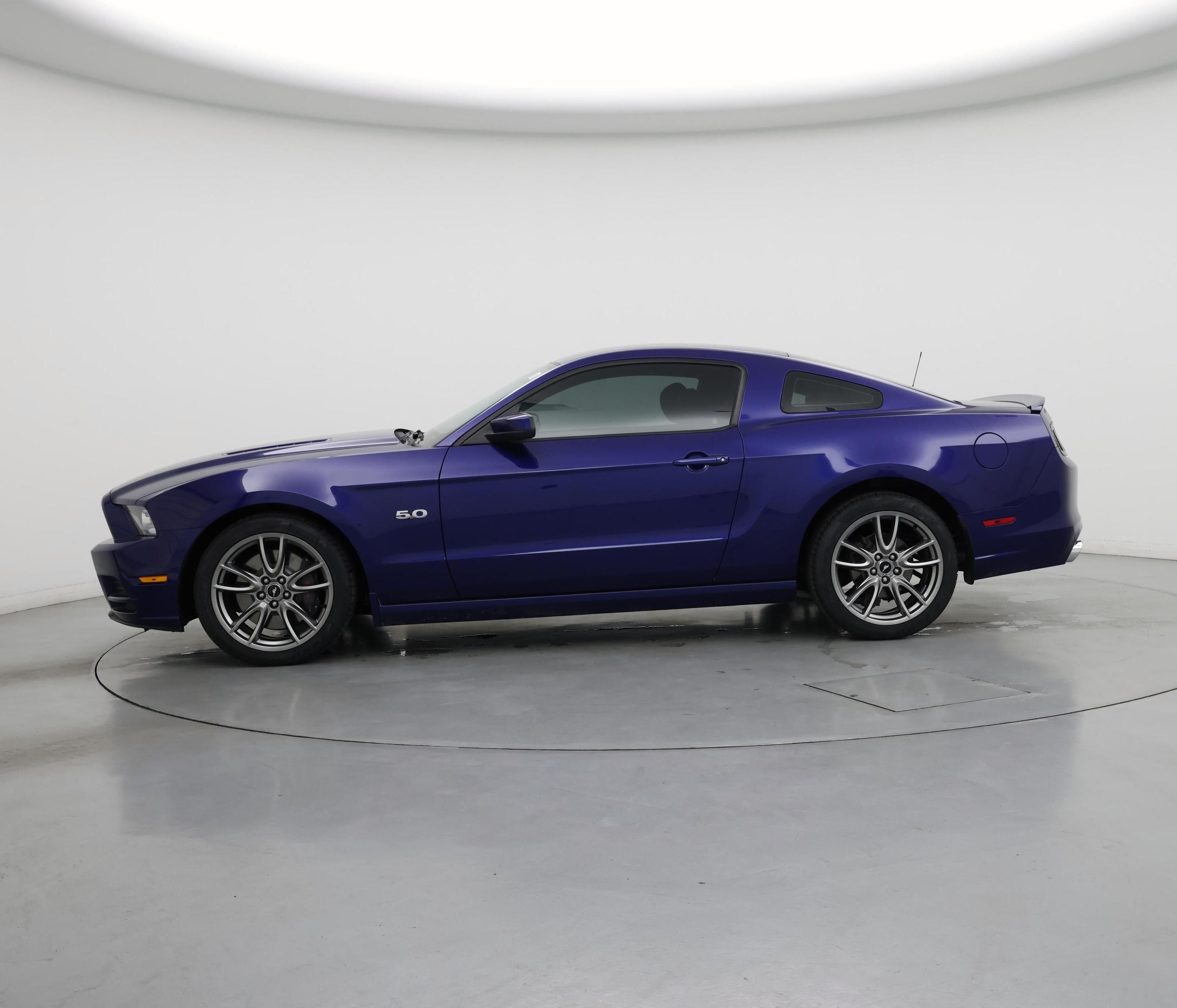 Thumbnail: 2013 Ford Mustang - 3