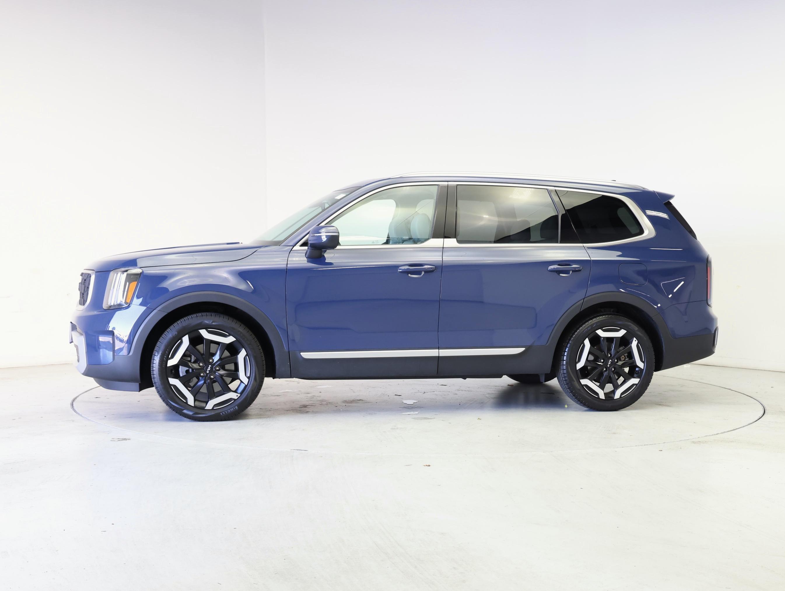 Thumbnail: 2024 Kia Telluride - 3