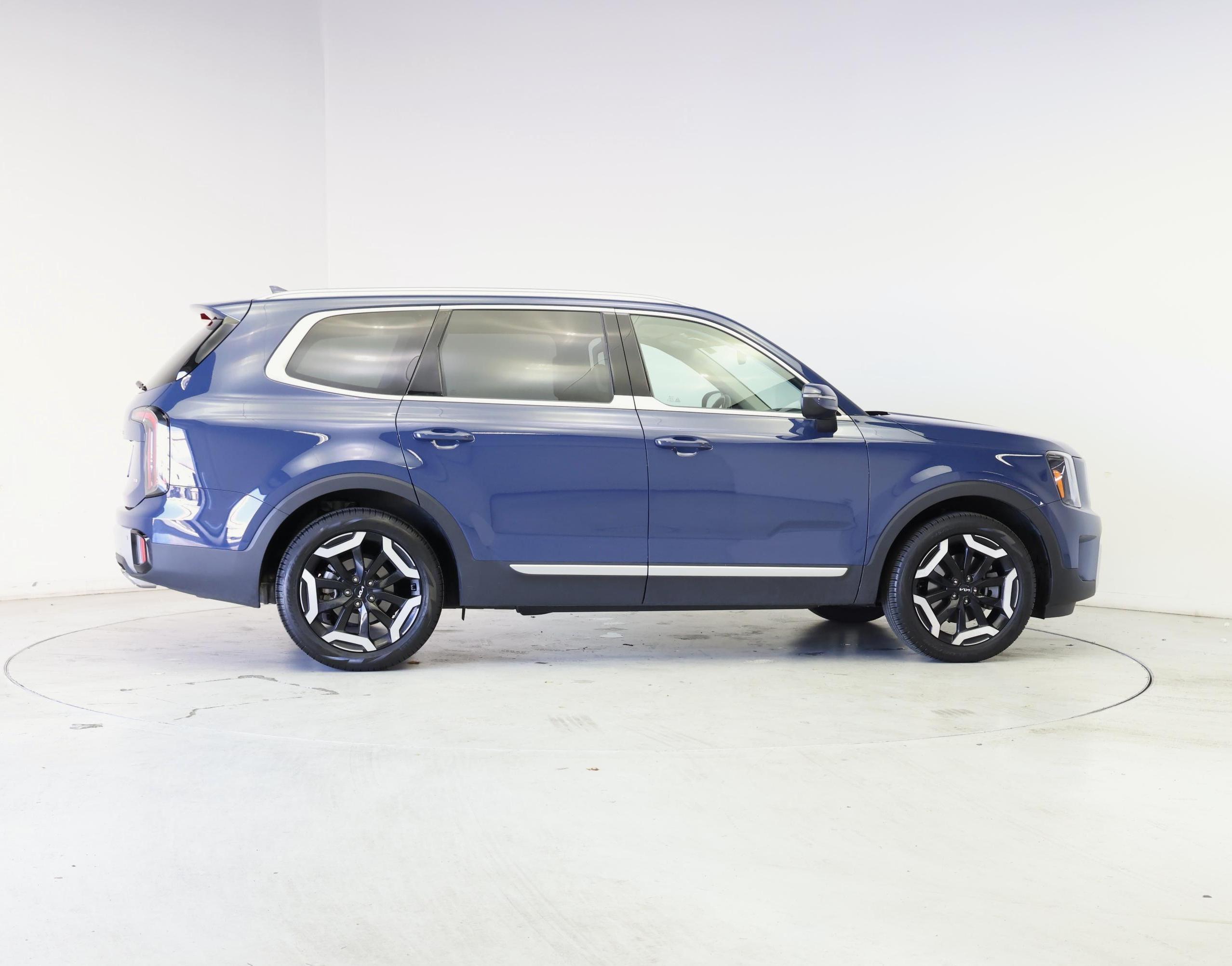 Thumbnail: 2024 Kia Telluride - 7