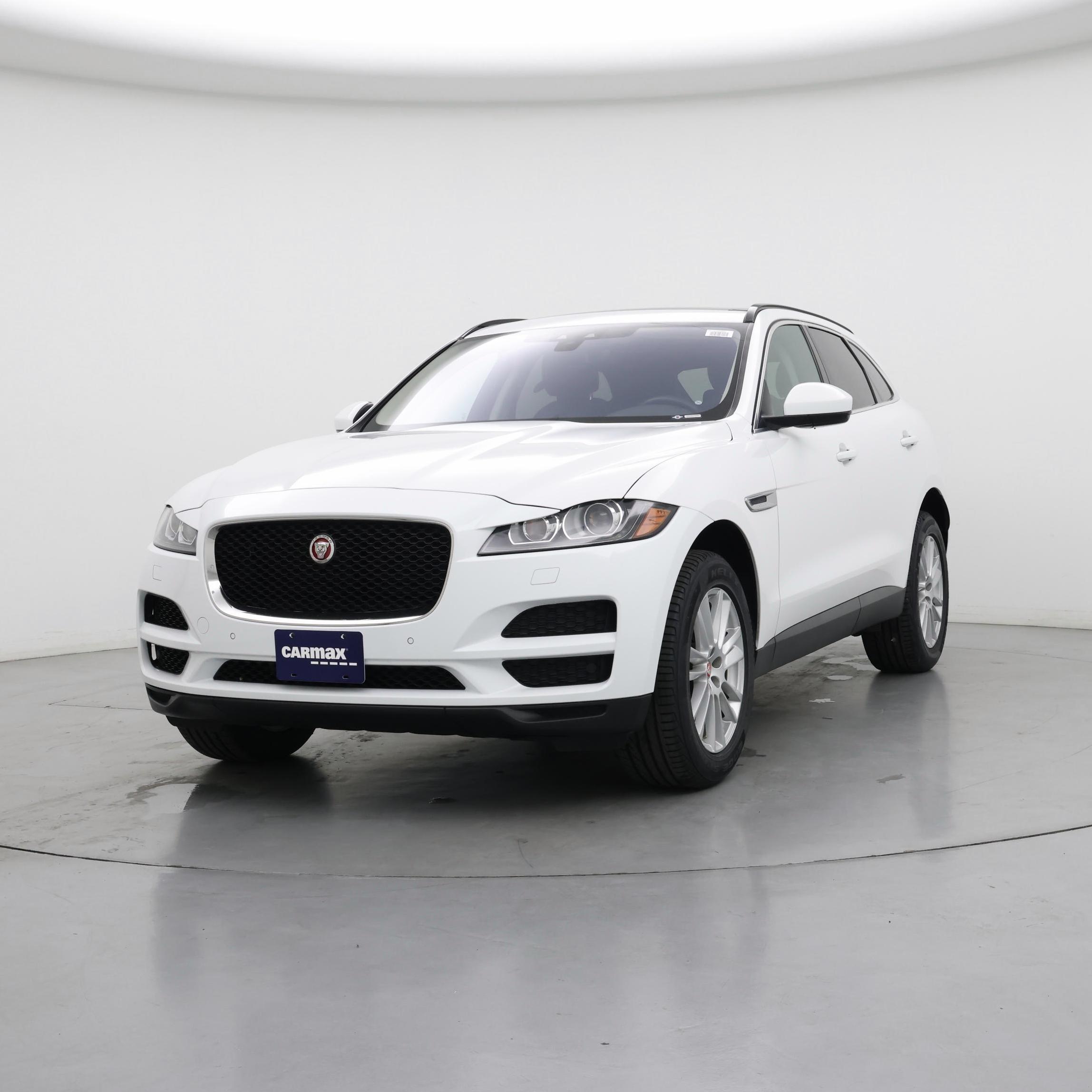 Thumbnail: 2019 Jaguar F-Pace - 4