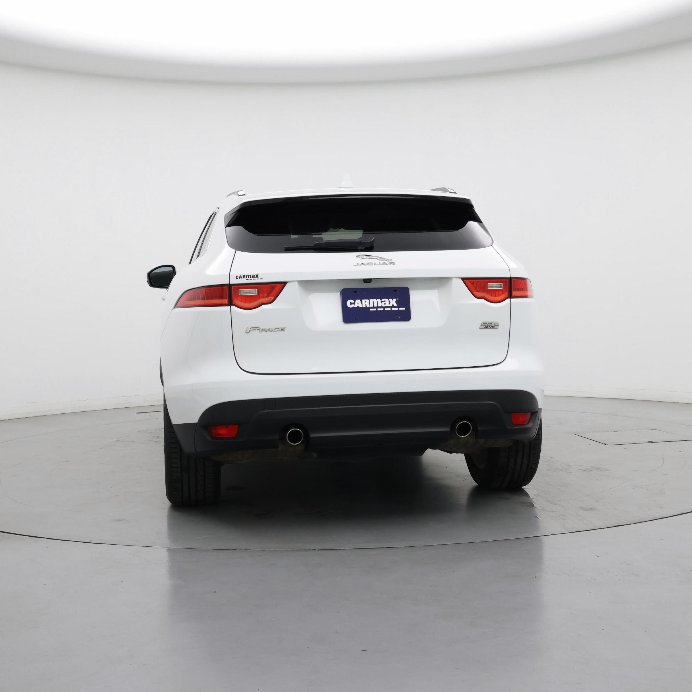 Thumbnail: 2019 Jaguar F-Pace - 6