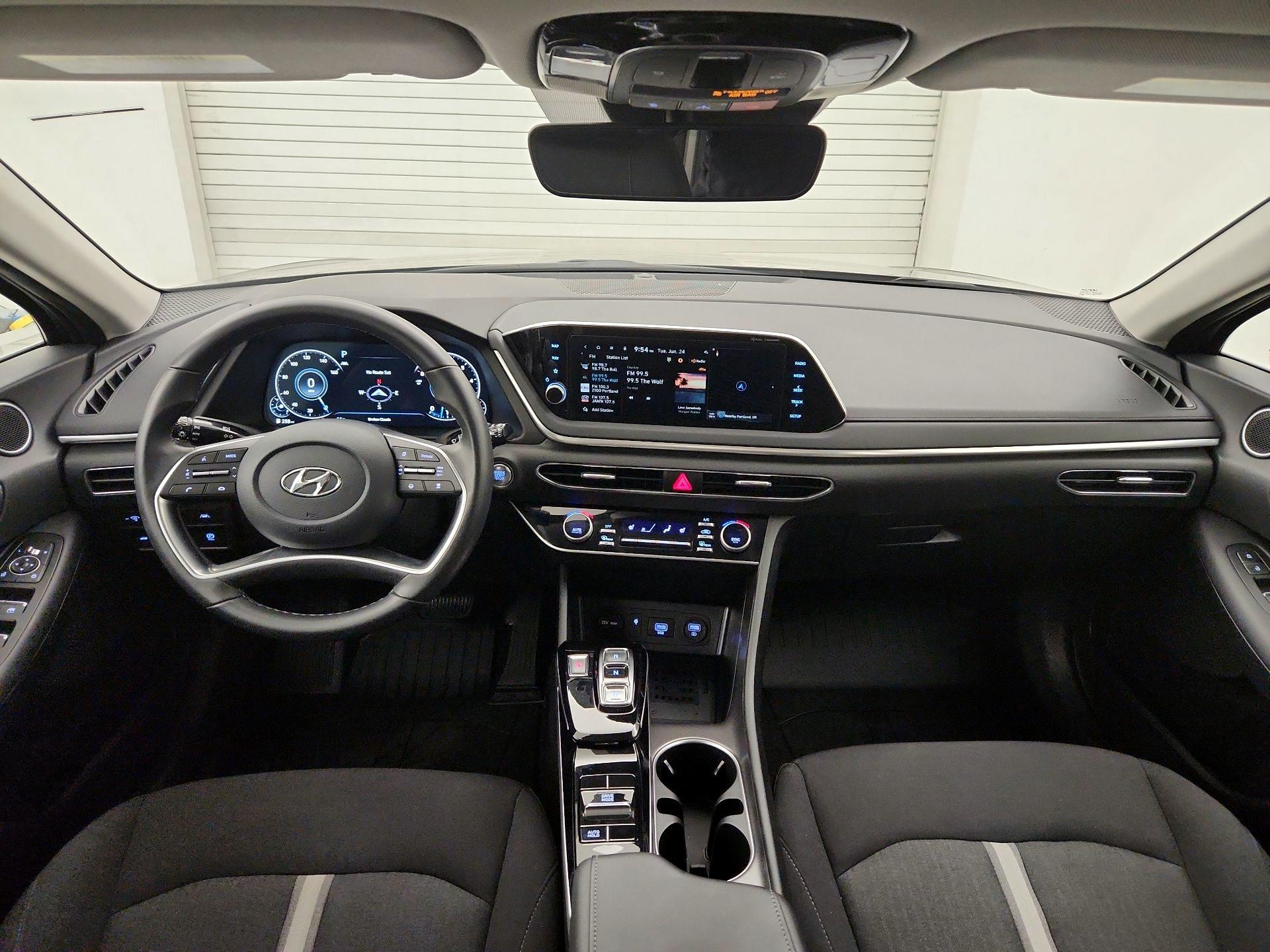 Thumbnail: 2023 Hyundai Sonata - 9