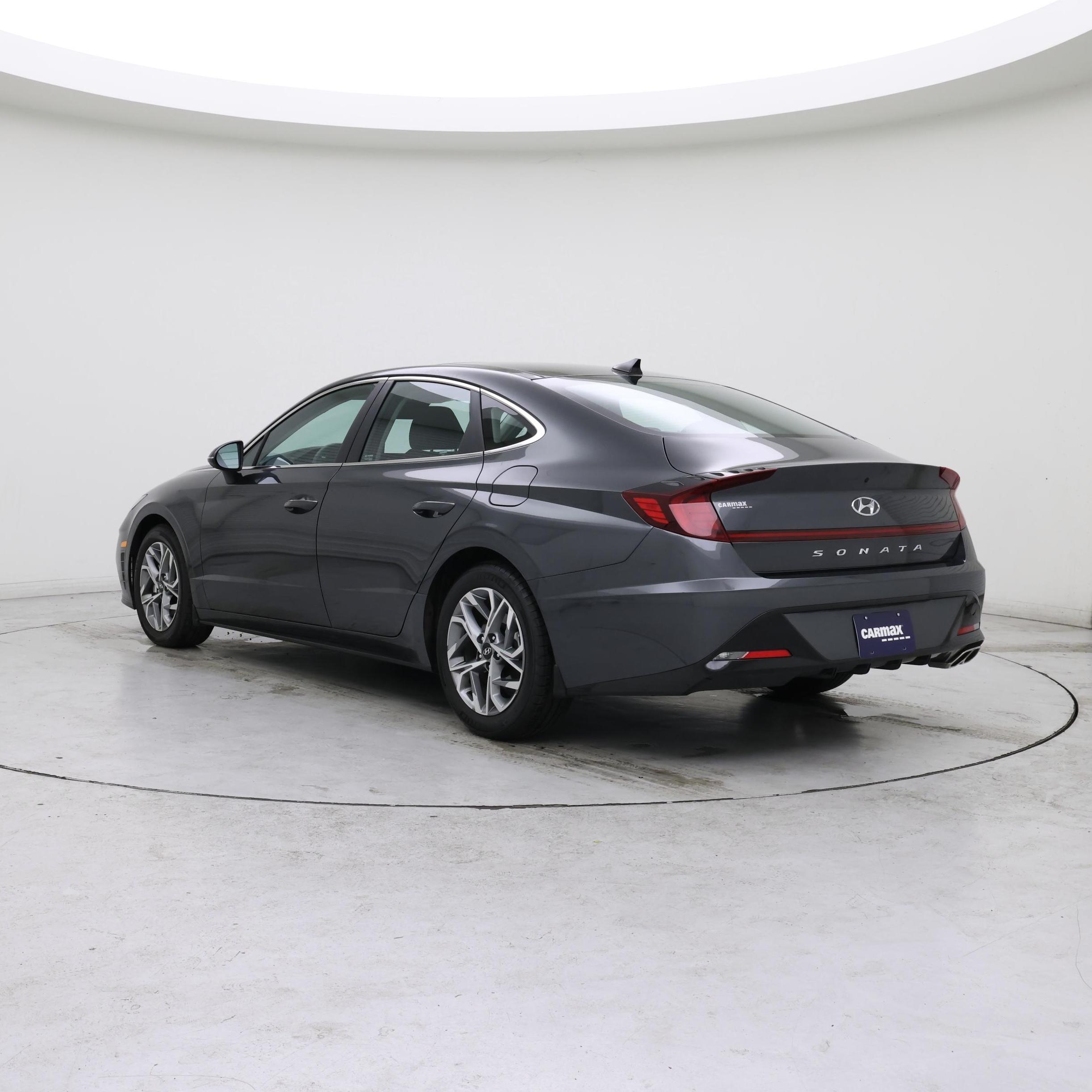Thumbnail: 2023 Hyundai Sonata - 2