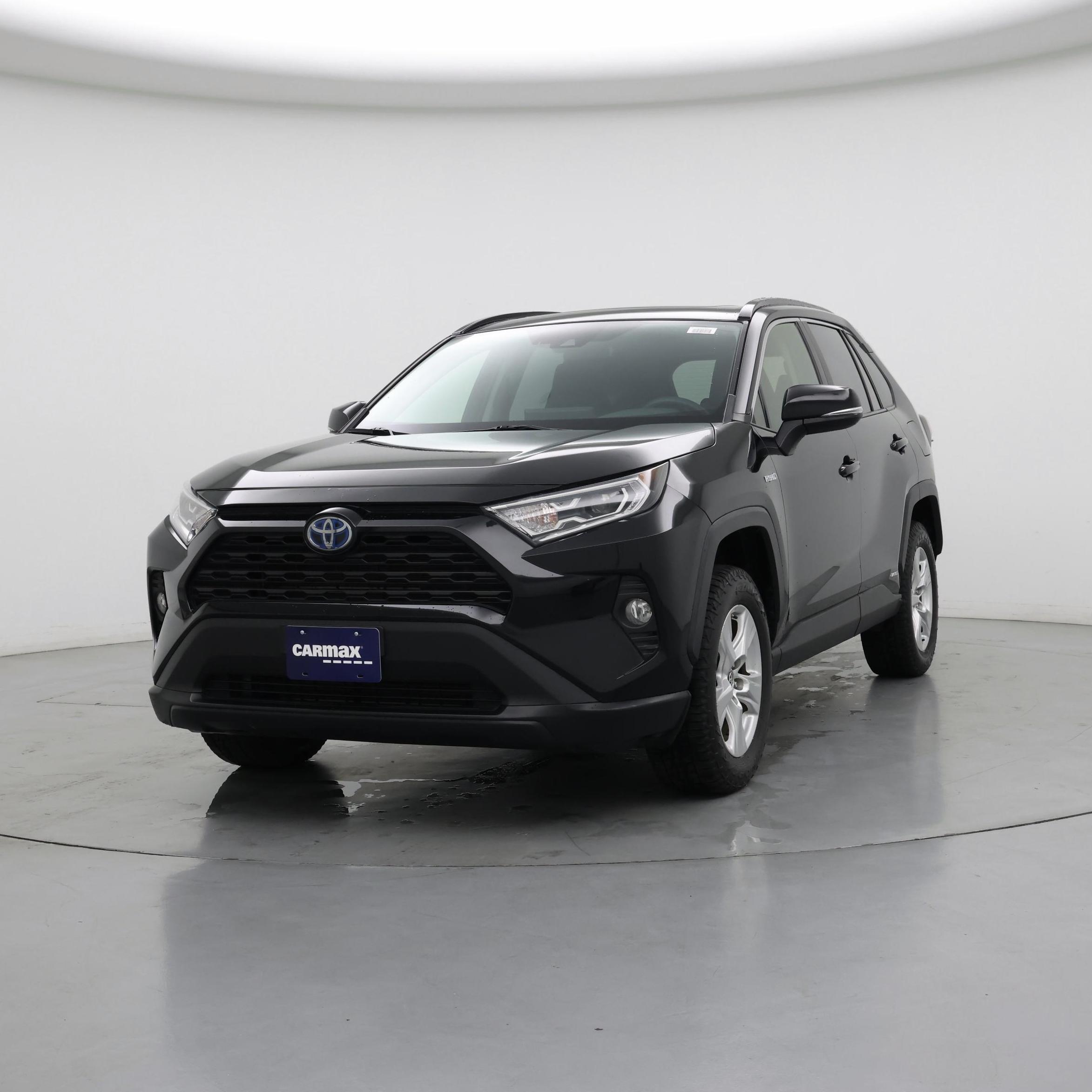 Thumbnail: 2019 Toyota RAV4 - 4