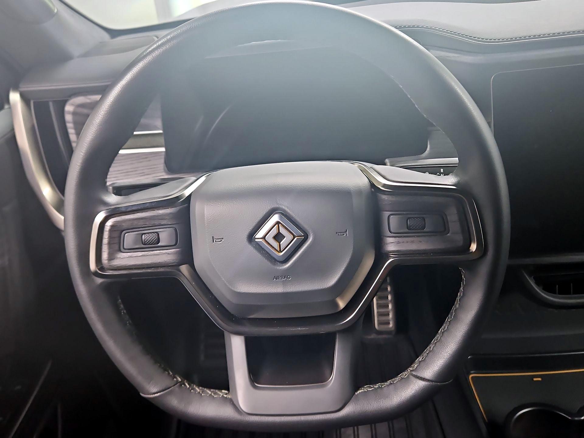 Thumbnail: 2023 Rivian R1T - 10