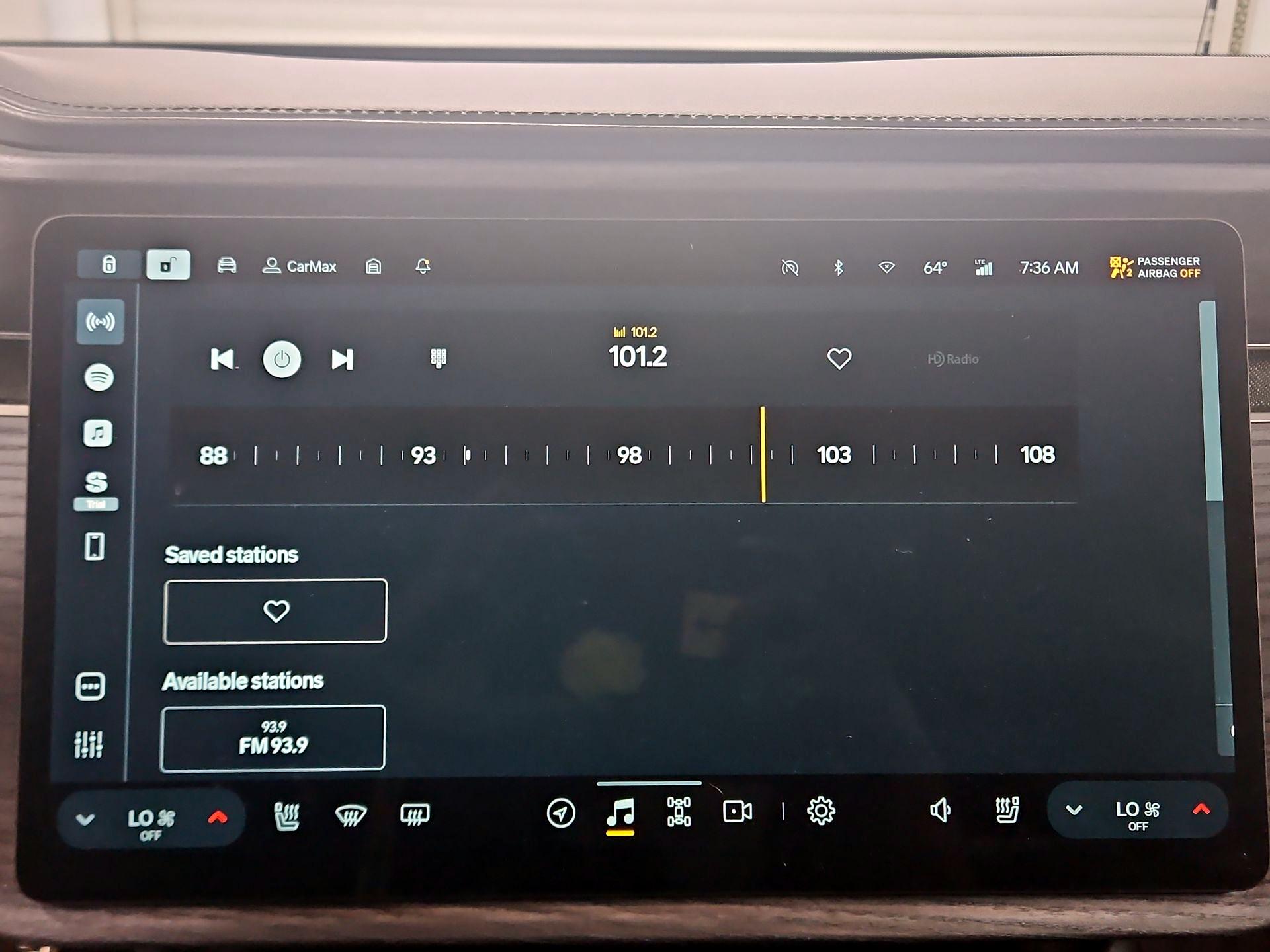 Thumbnail: 2023 Rivian R1T - 15
