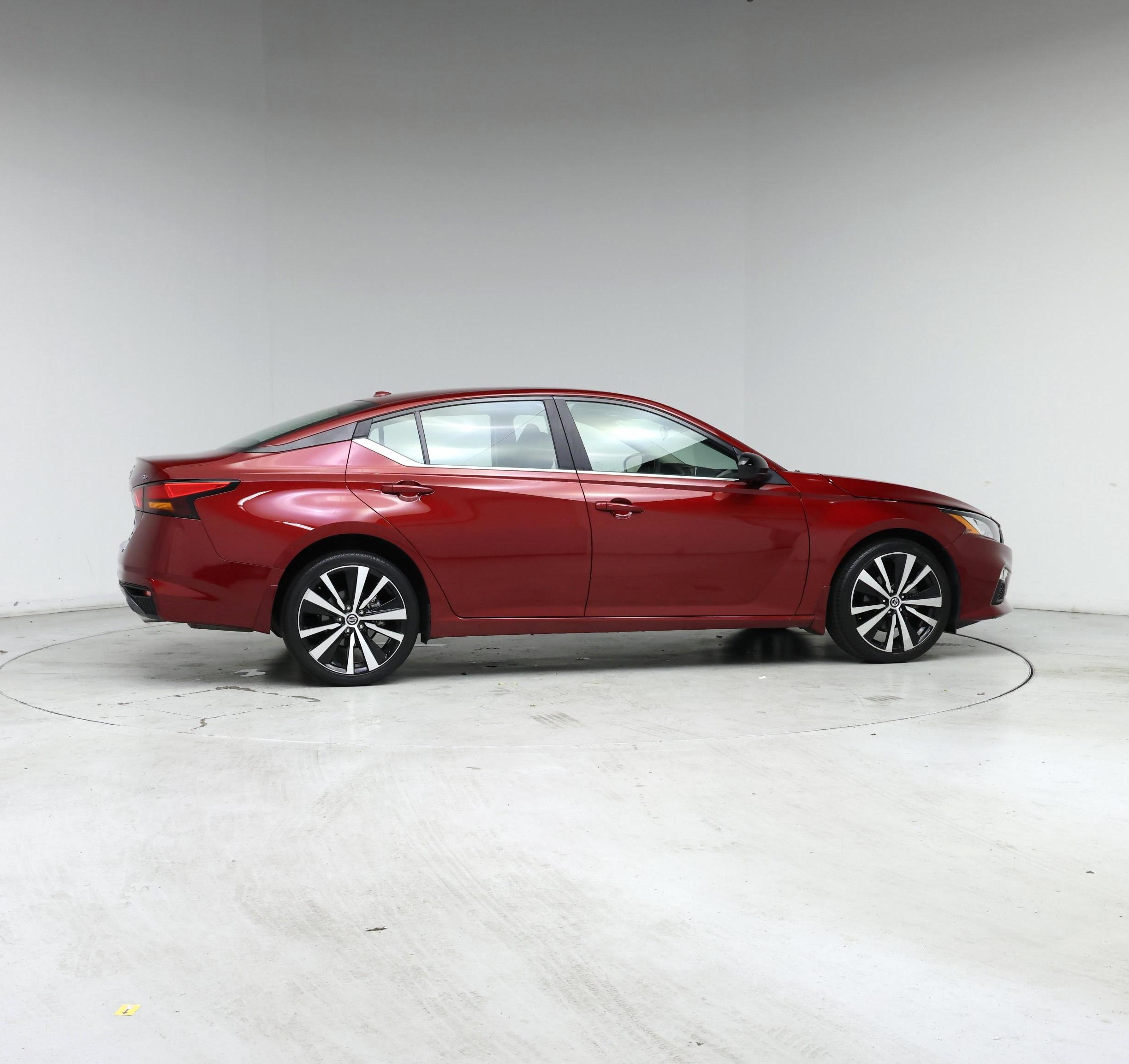 Thumbnail: 2022 Nissan Altima - 7