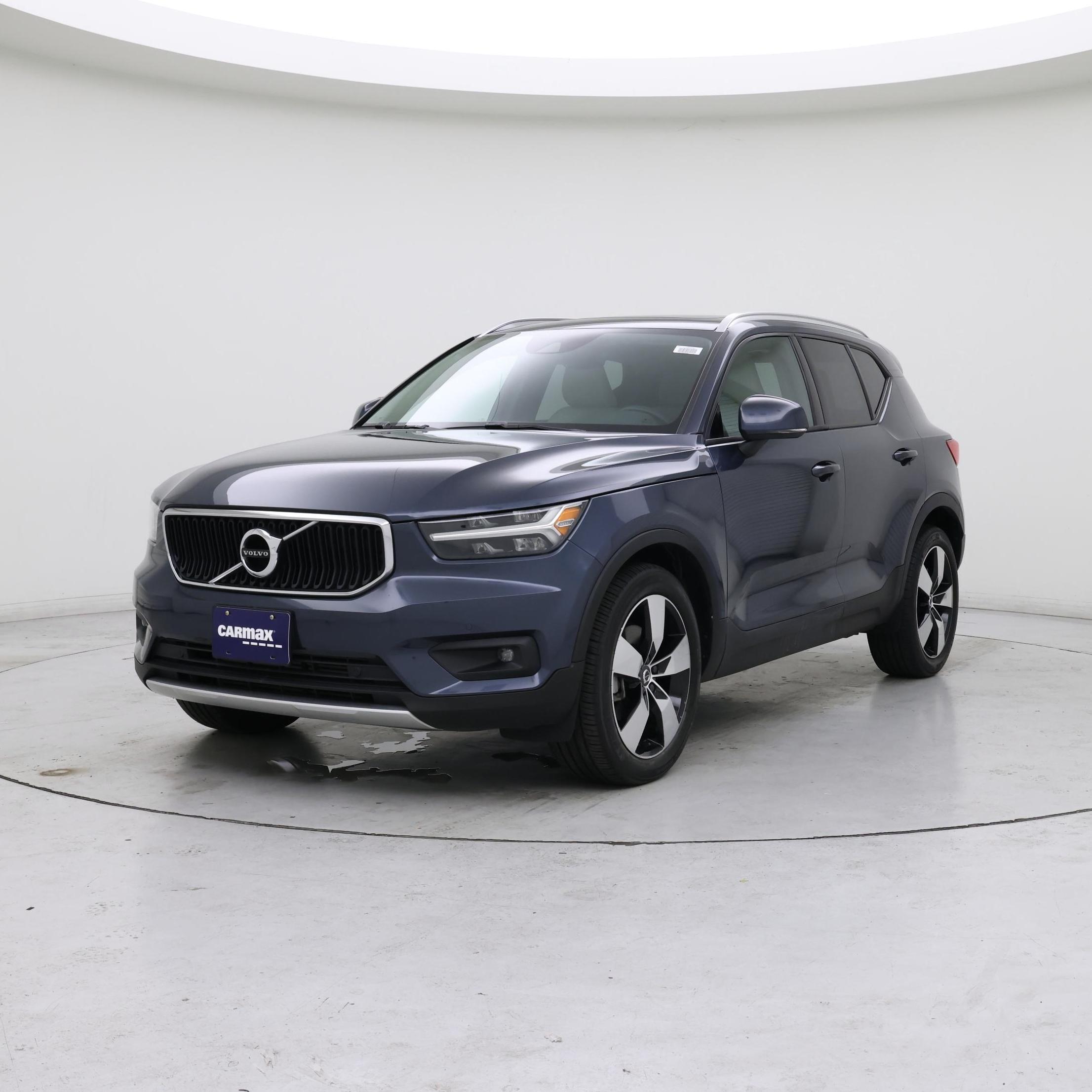 Thumbnail: 2021 Volvo XC40 - 4