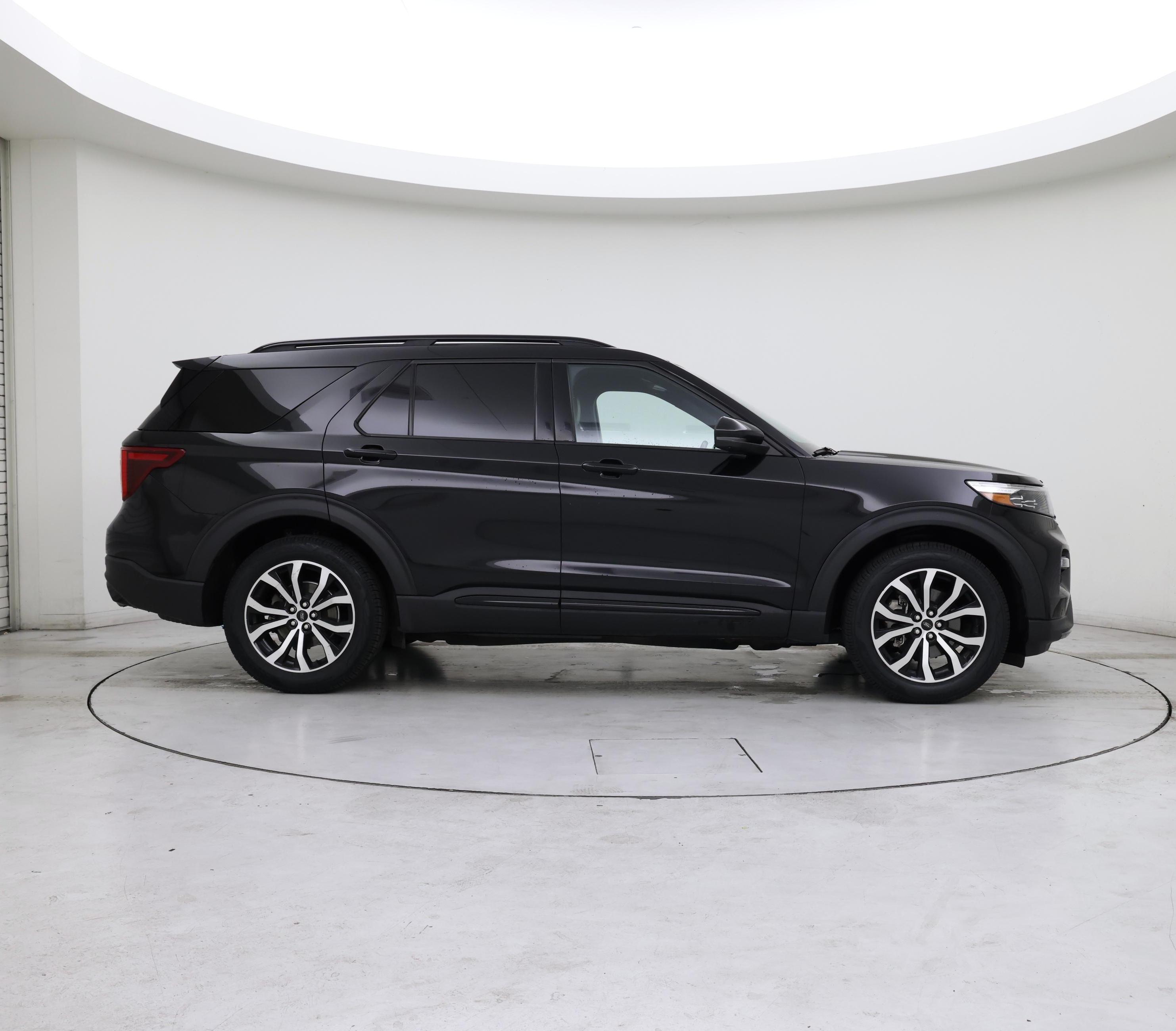 Thumbnail: 2020 Ford Explorer - 7