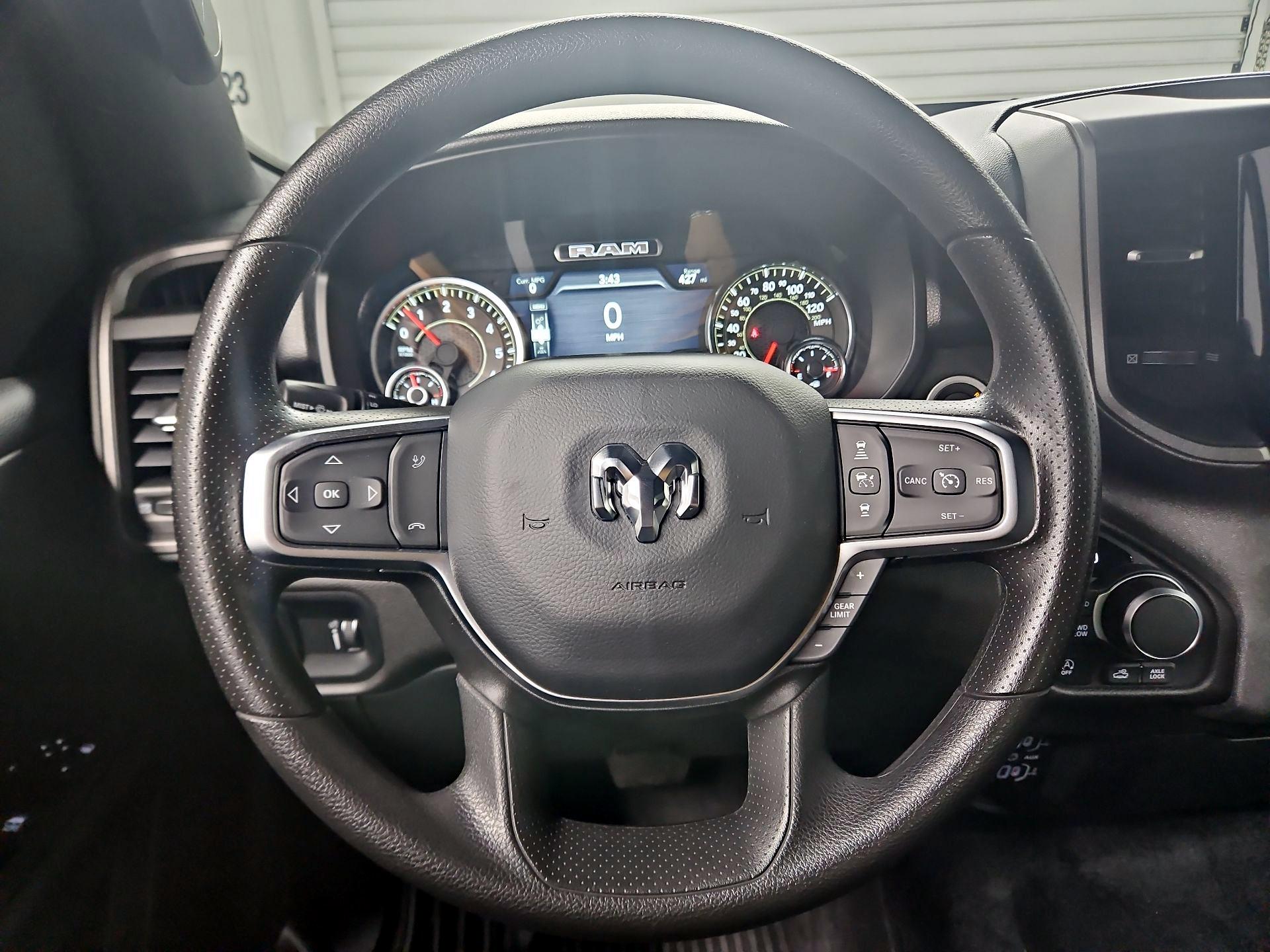 Thumbnail: 2025 RAM 1500 - 10