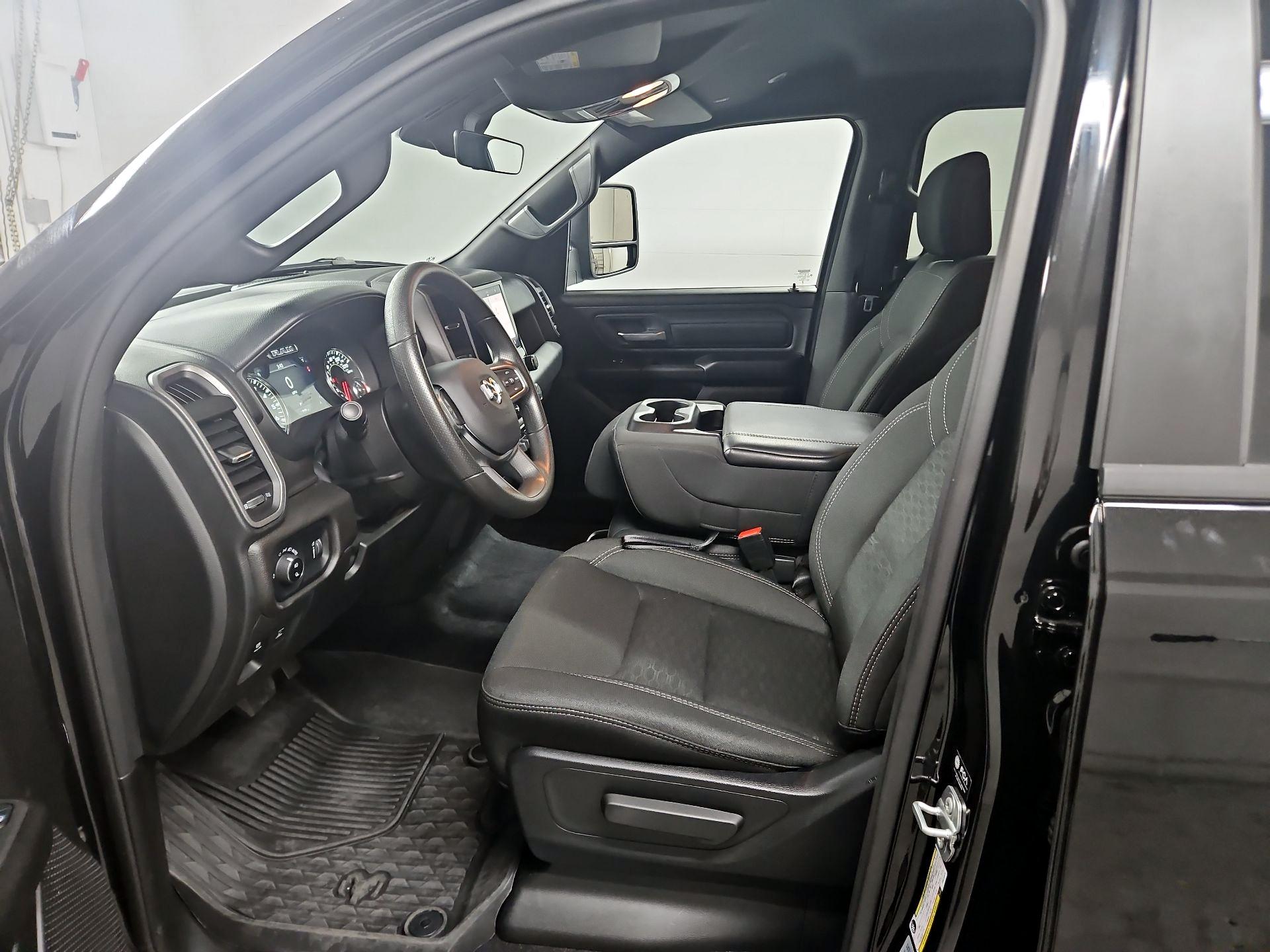 Thumbnail: 2025 RAM 1500 - 11